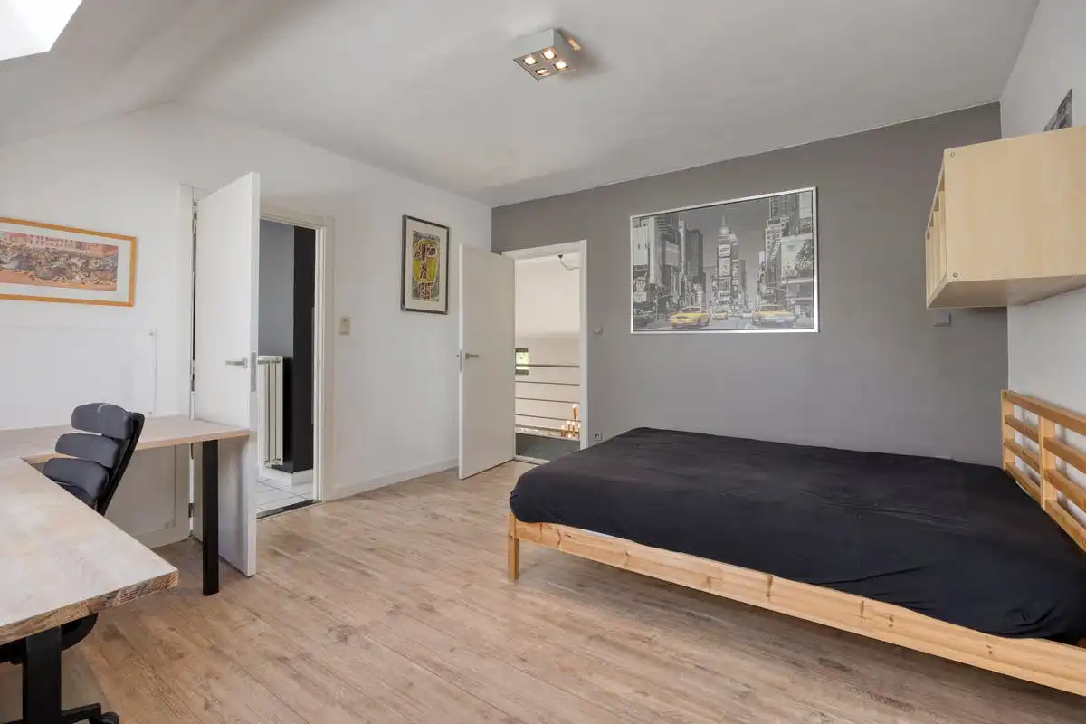 Karaktervolle viergevel woning op 24 are in Grimbergen – wonen en werken op toplocatie foto 34