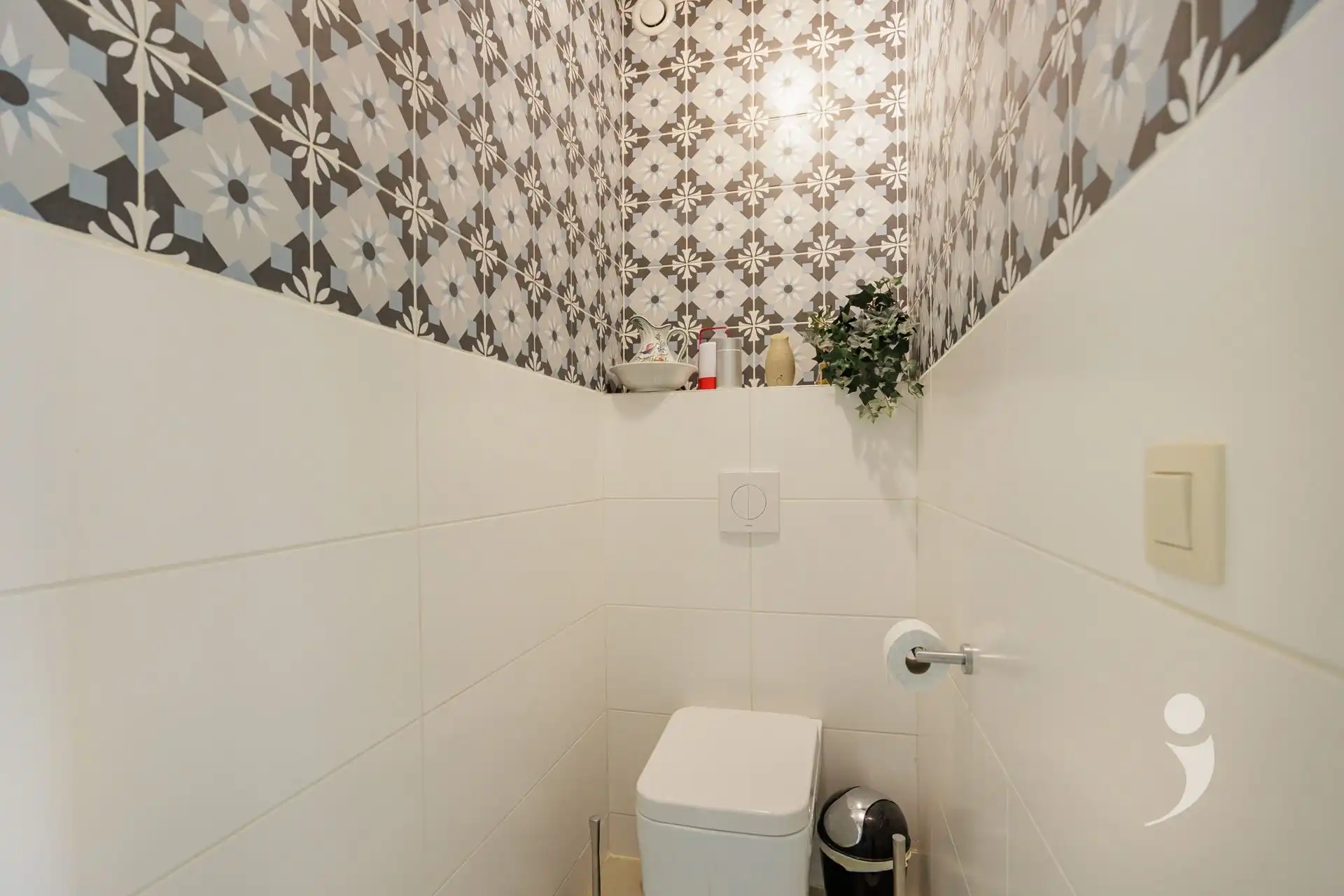 Recent appartement met 2 slaapkamers, parkeerplaats en kelderberging foto 9