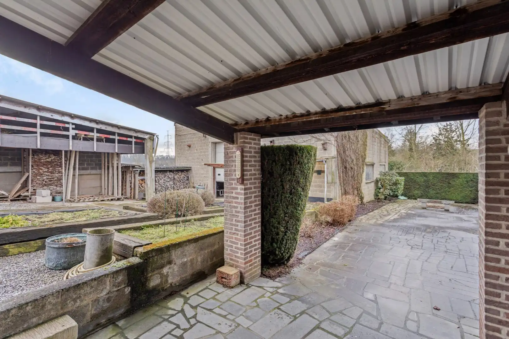 Tweewoonst met ruime werkplaats en garages te Tongeren-Sluizen foto 29