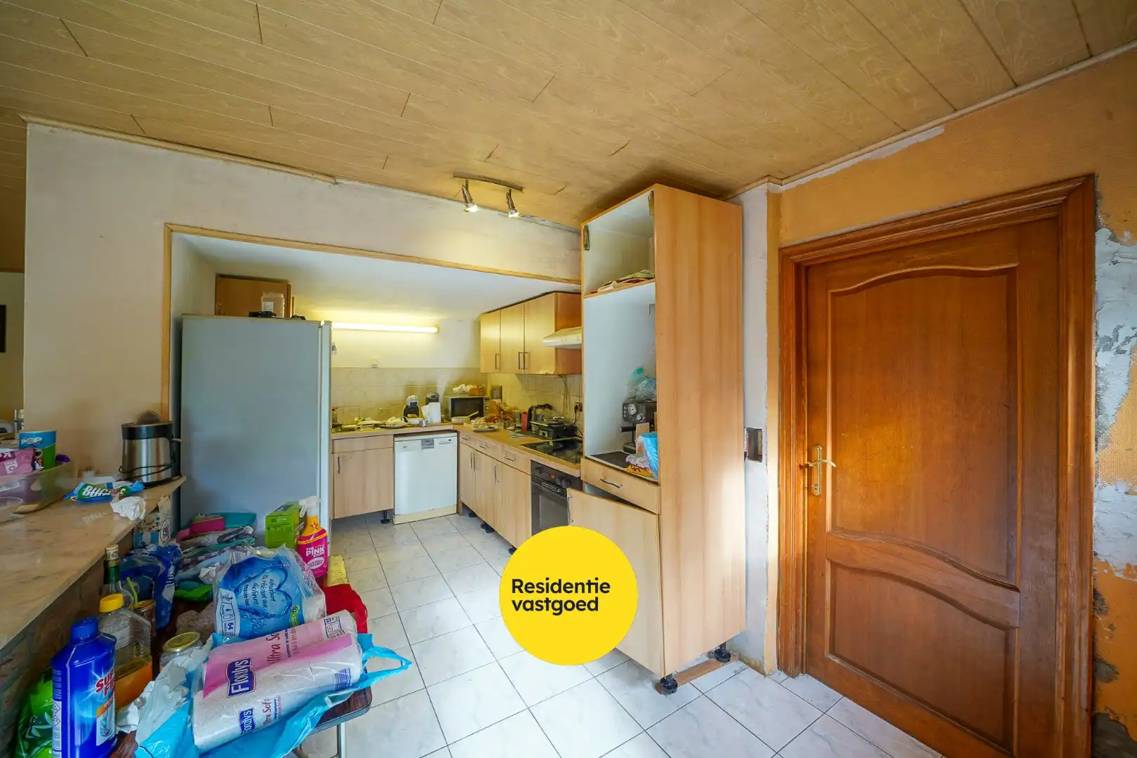 Ruime woning met dubbele garage en 6 slaapkamers in Bredene – ideaal renovatieproject foto 10