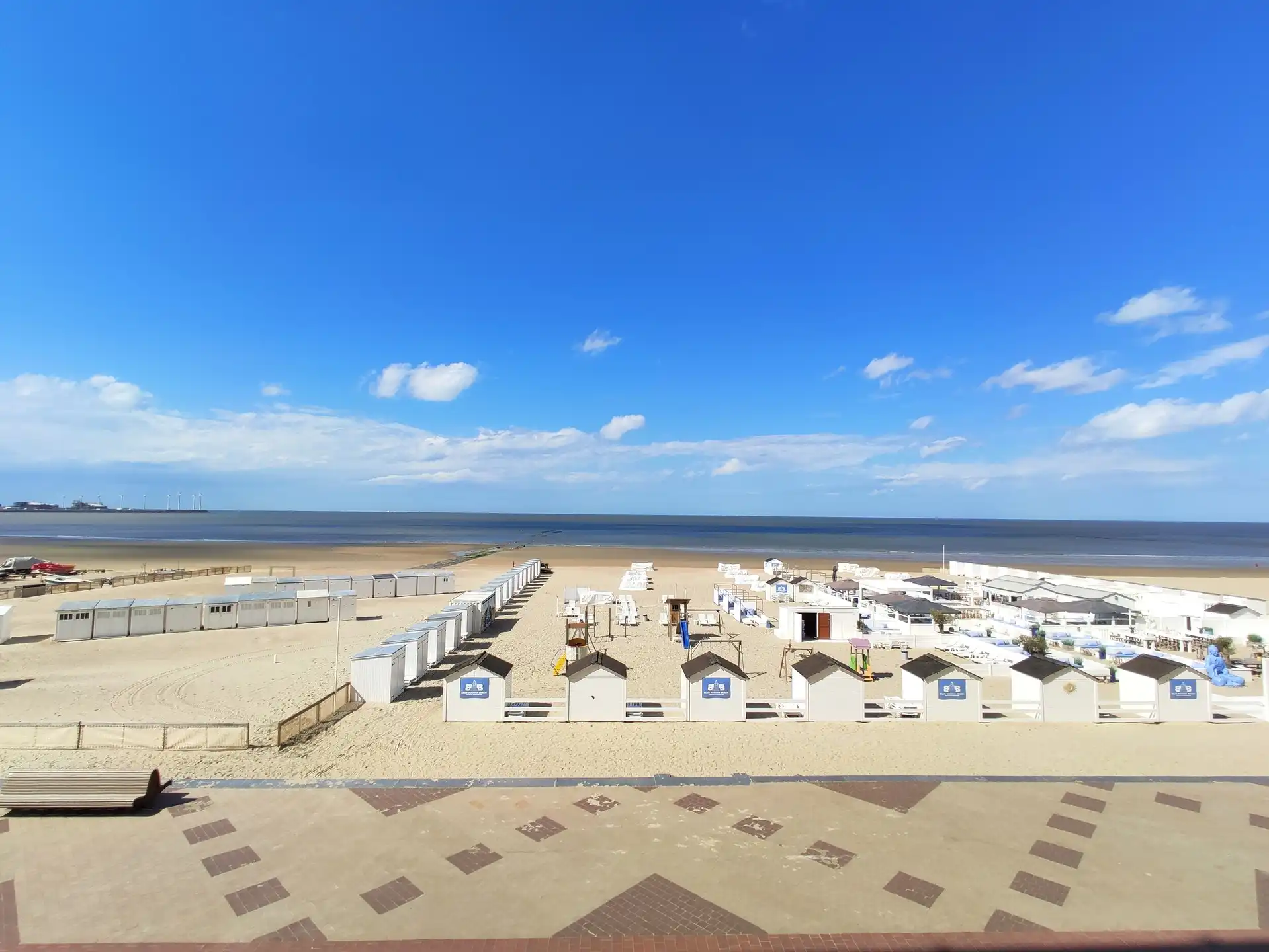 Gemeubeld: aangenaam vakantieappartement op de Zeedijk in Duinbergen! foto 3