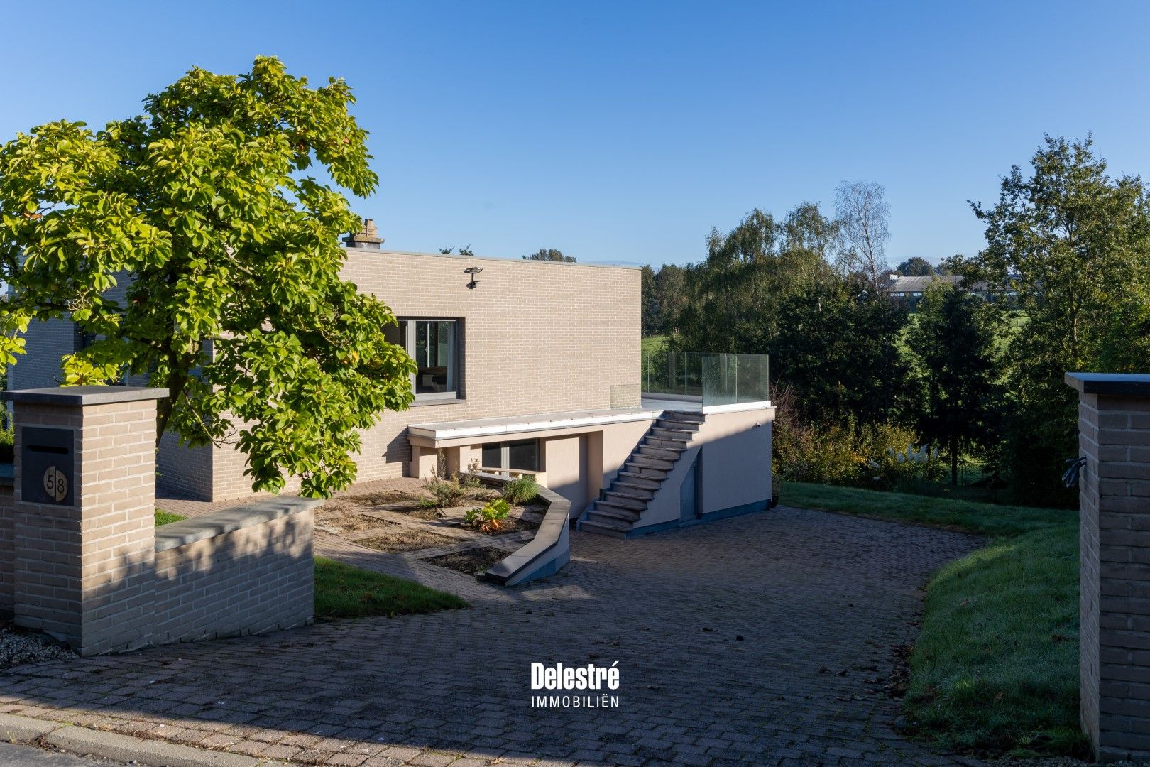 GERENOVEERDE VILLA OMGEVEN DOOR GROEN GEGEERDE ASBEEK foto 8