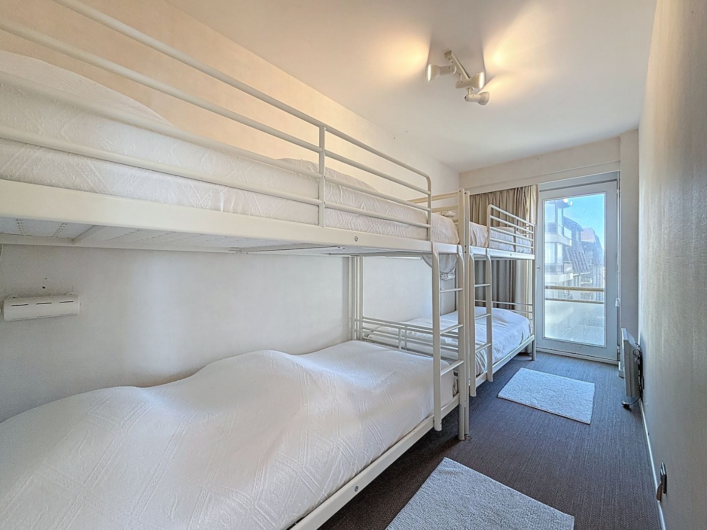 Ruim hoekappartement met zicht op zee foto 11