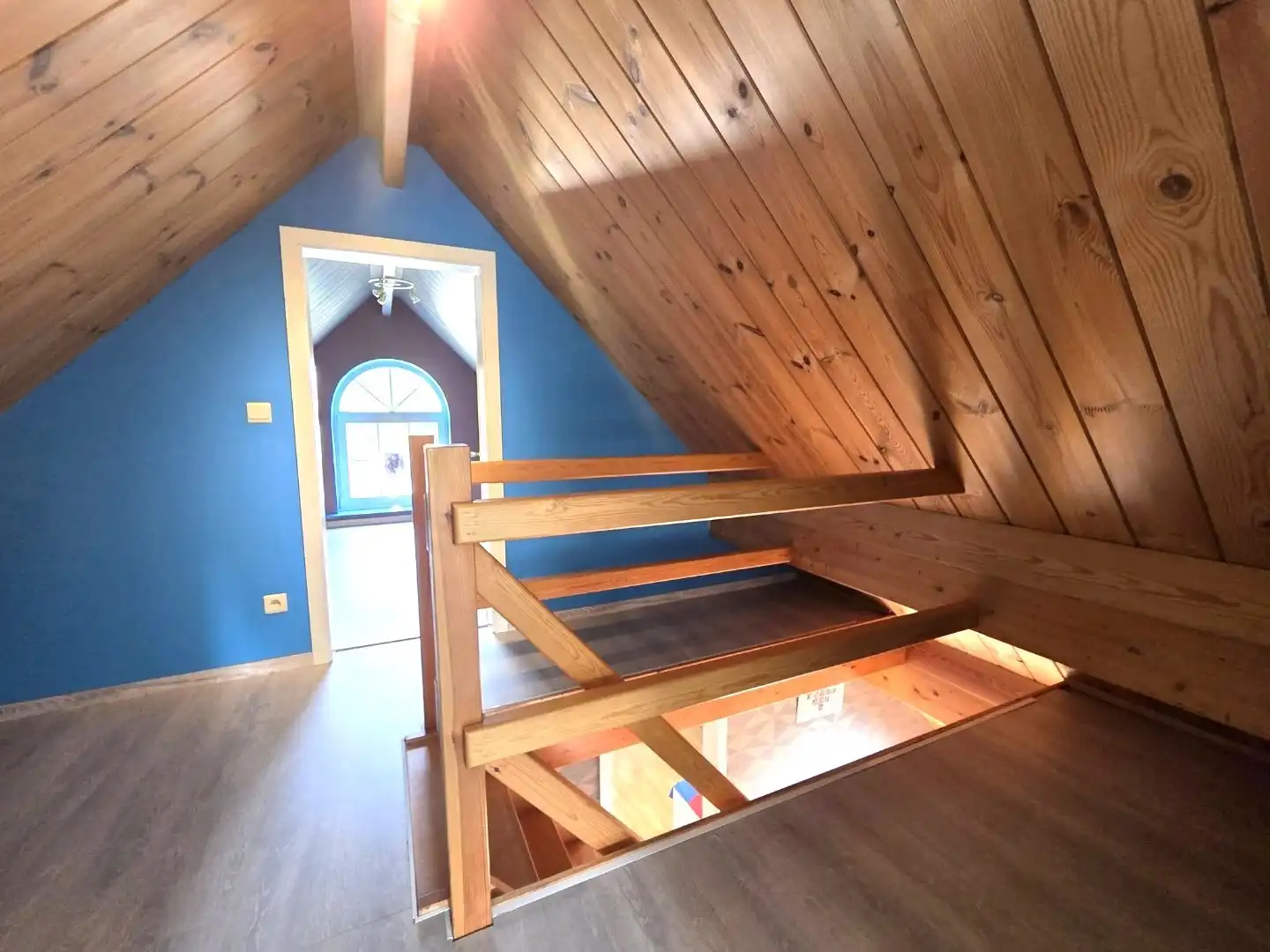 Instapklare villa met 5 slaapkamers, mooi terras en tuin in rustige buurt te Zemst foto 18