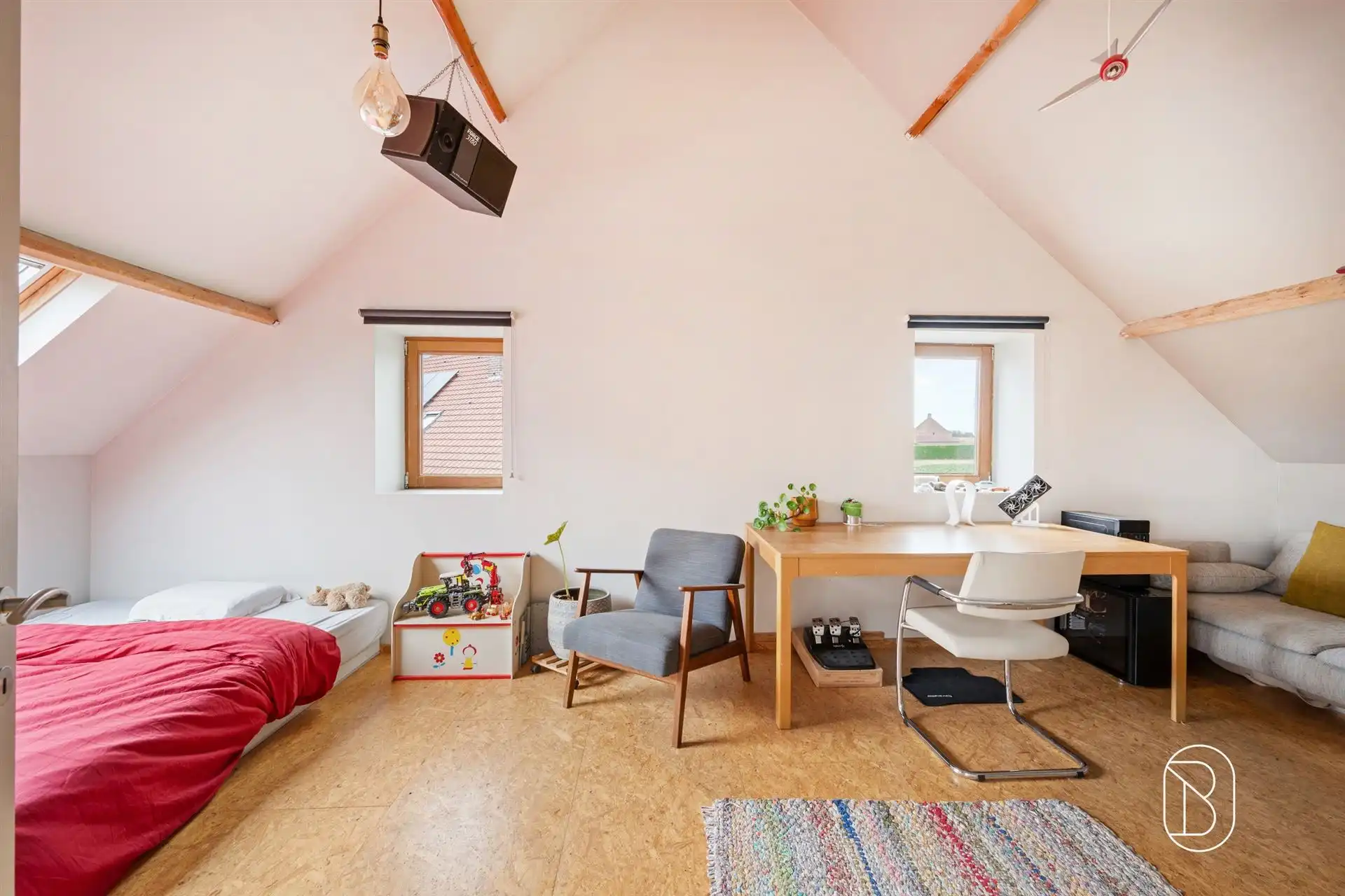 Rustig gelegen woning met 5 slpk. op 6.220 m² foto 12