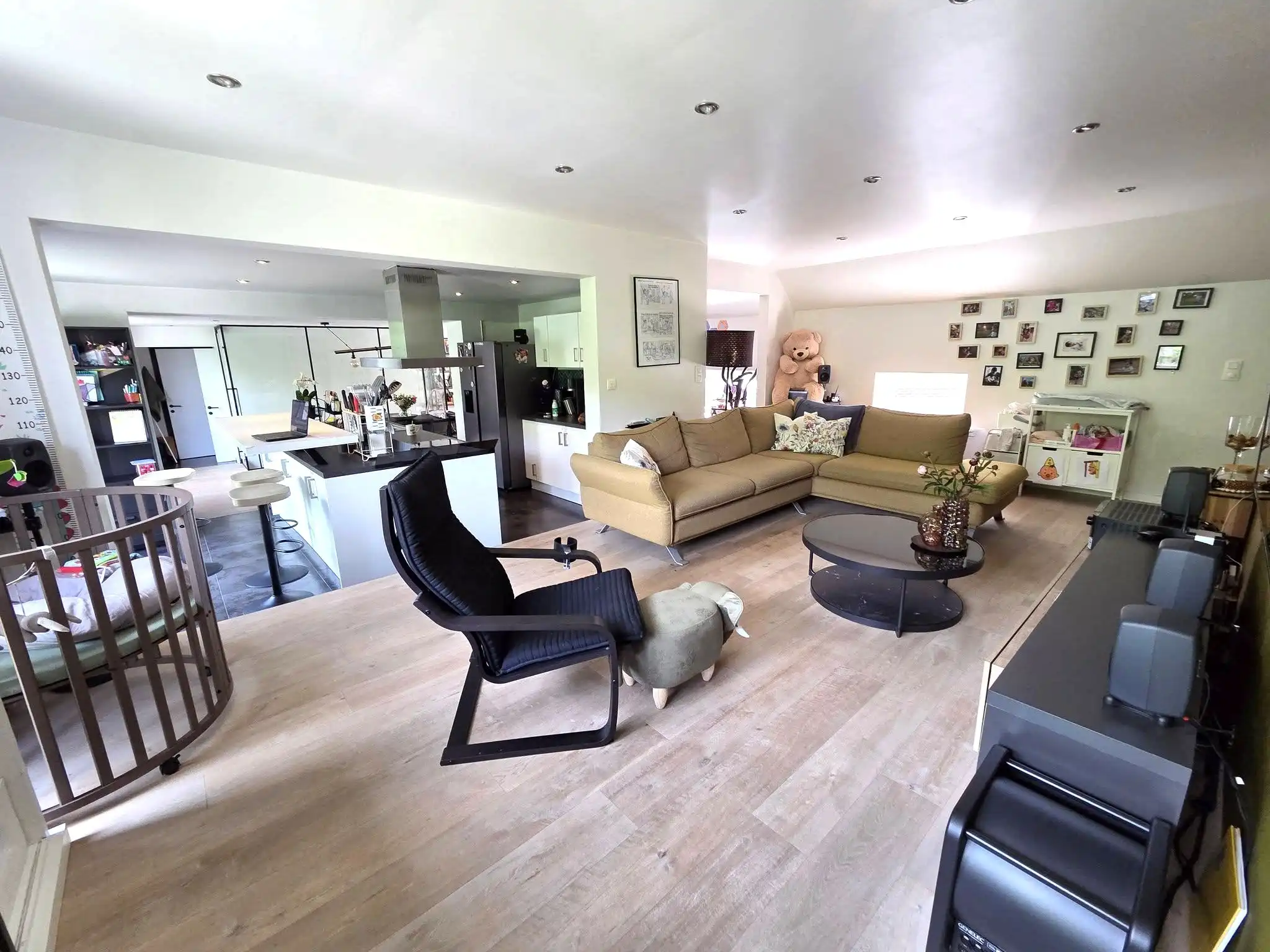 Ruime woning...met loftgevoel... foto 4
