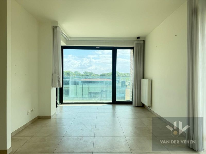 Modern 2-slaapkamerappartement met ruim terras in hartje Hasselt foto 5