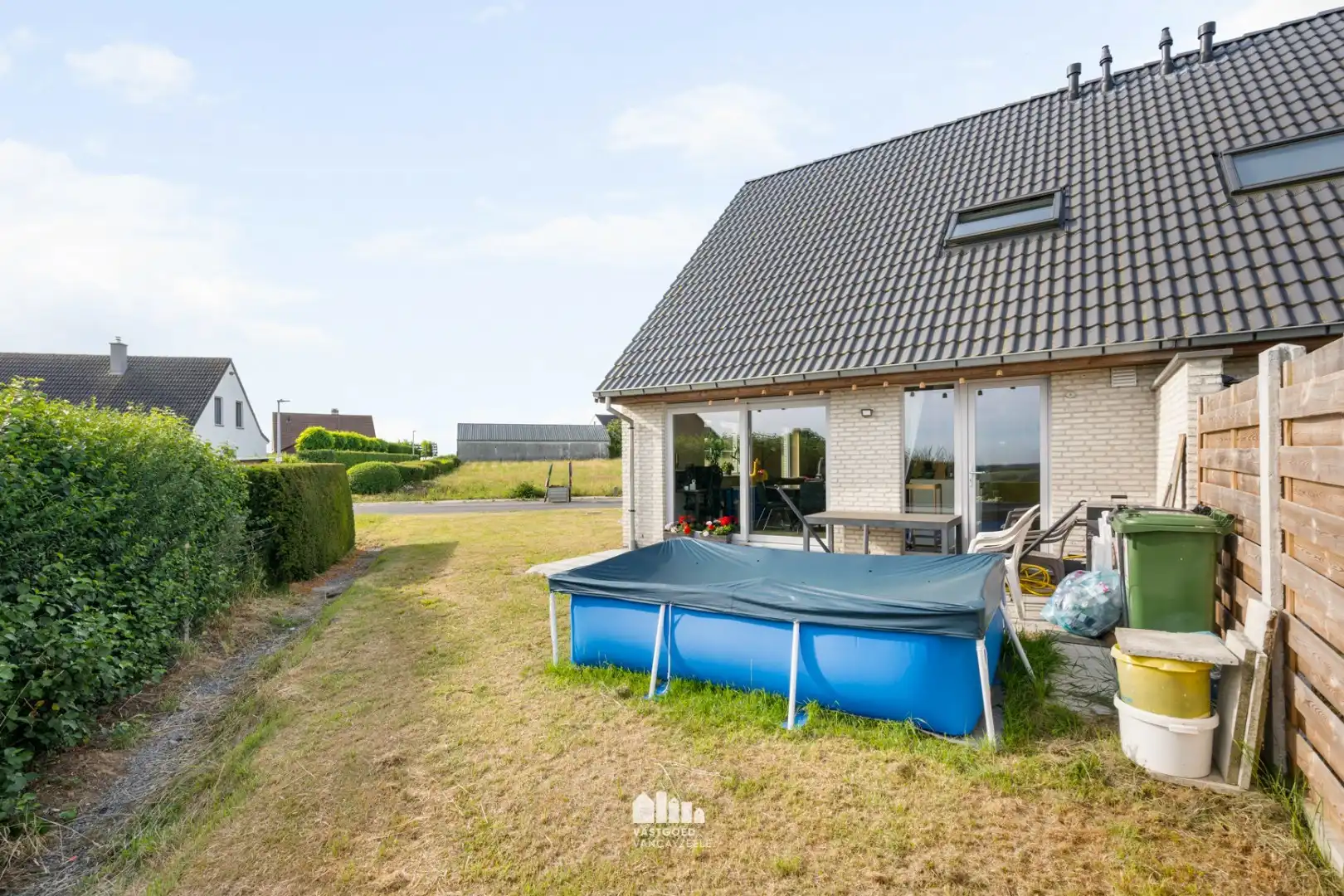 Recente halfopen woning (bj:2023) met landelijk uitzicht in Wijtschate foto 15