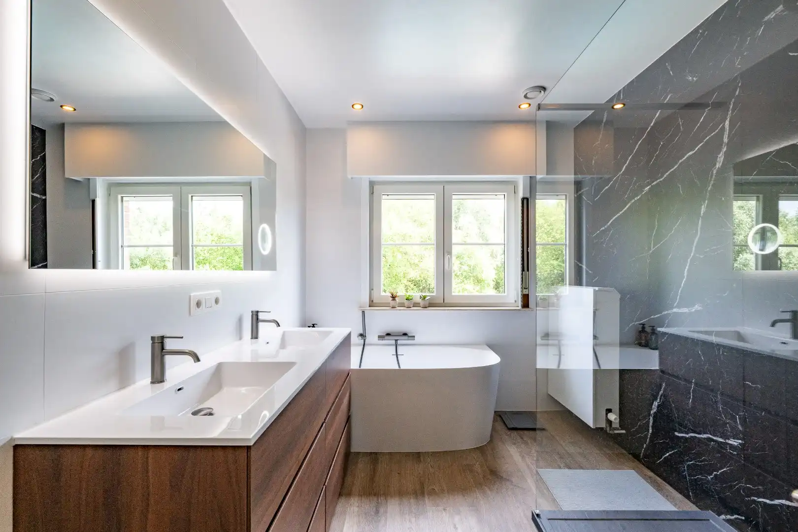 Moderne, energiezuinige woning met zwembad foto 12
