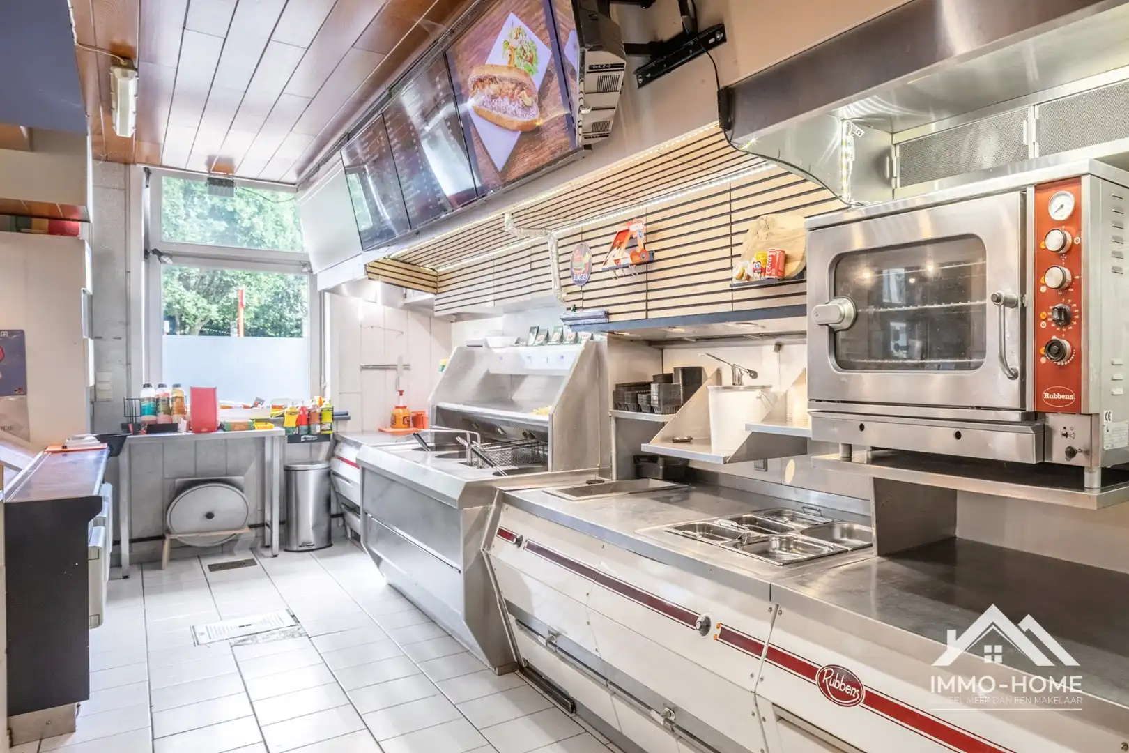 Goed draaiende frituur met appartement op een topligging!  foto 10