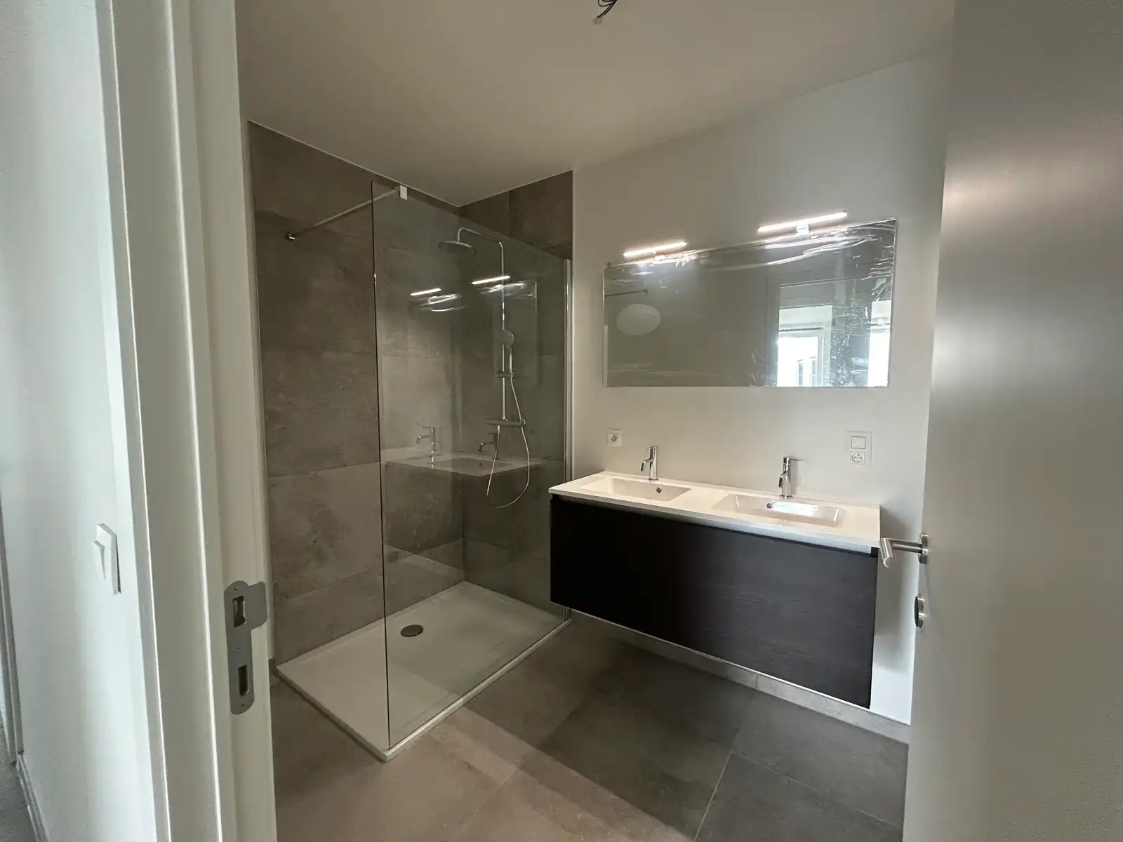 Nieuwbouwappartement met 2 slaapkamers en autostaanplaats foto 21