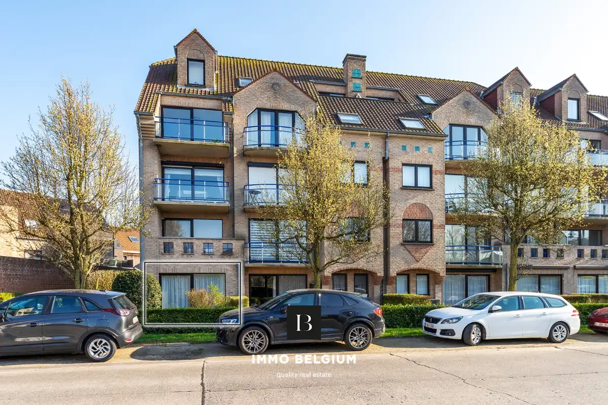 Goed onderhouden tuinappartement nabij het centrum foto {{pictureIndex}}