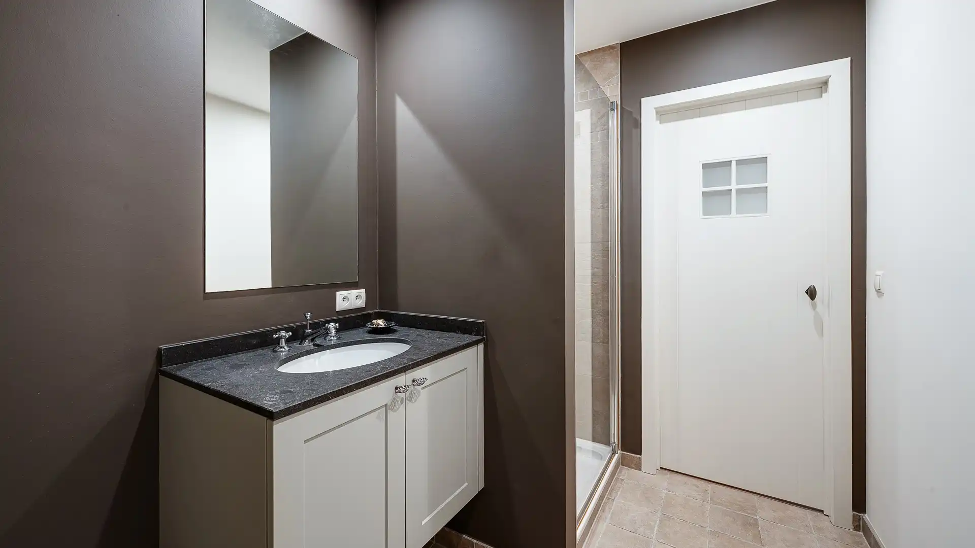 Mooie recente woning rustig gelegen in Knokke, op enkele passen van Duinenwater, de zee en het centrum. foto 18