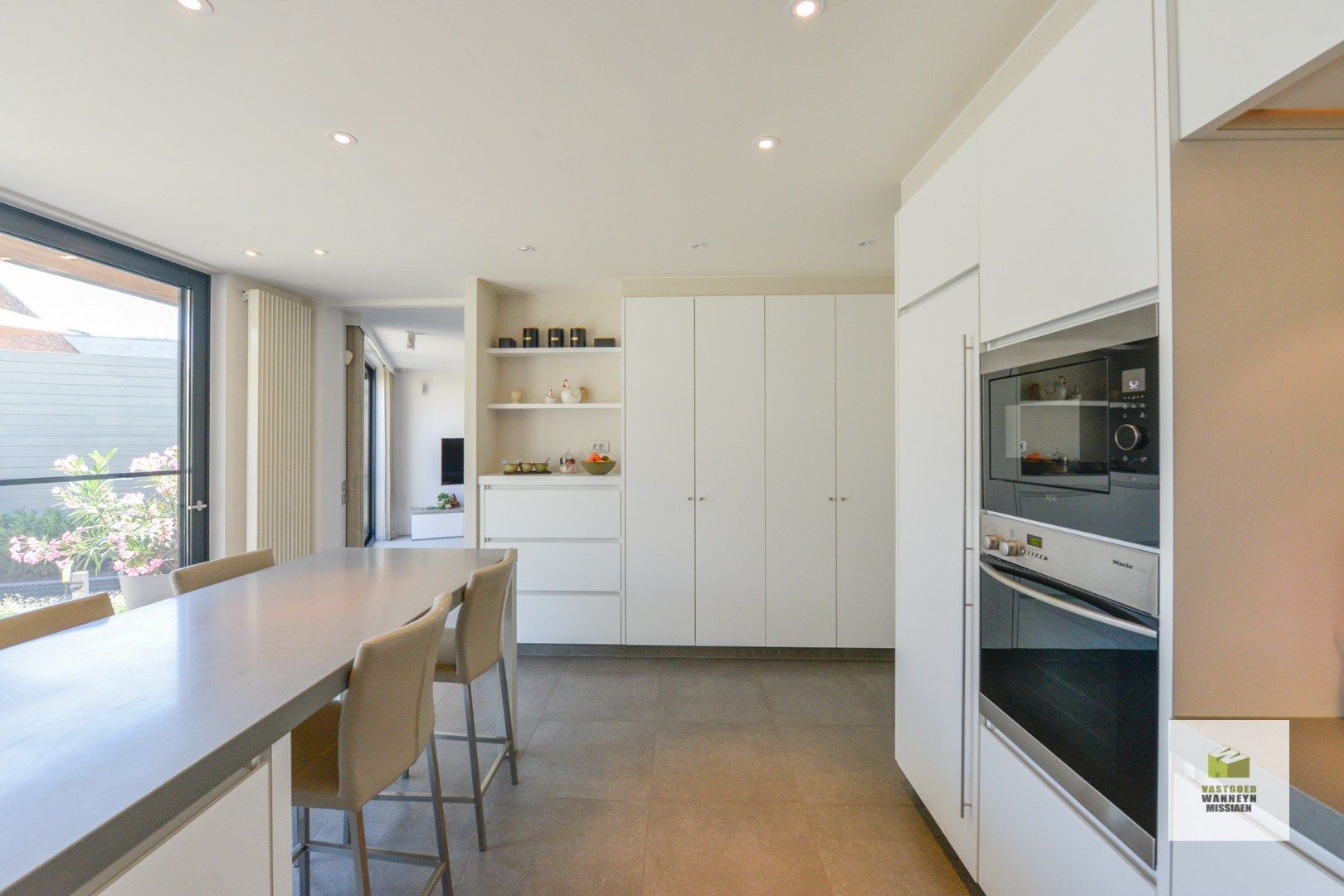 Energiezuinige & instapklare woning met 5 slaapkamers, praktijk en inpandige garage foto 11