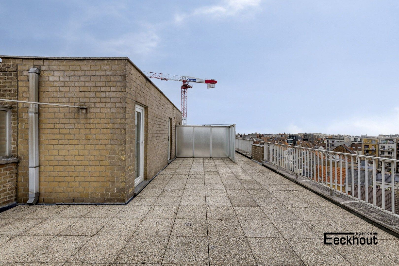 Verzorgd 3-slaapkamerappartement met prachtig zonneterras van 90m2 ! foto 14