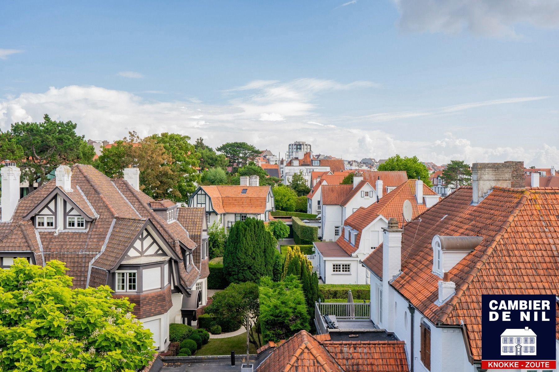 Vernieuwd appartement met open zichten mooie terrassen foto 11