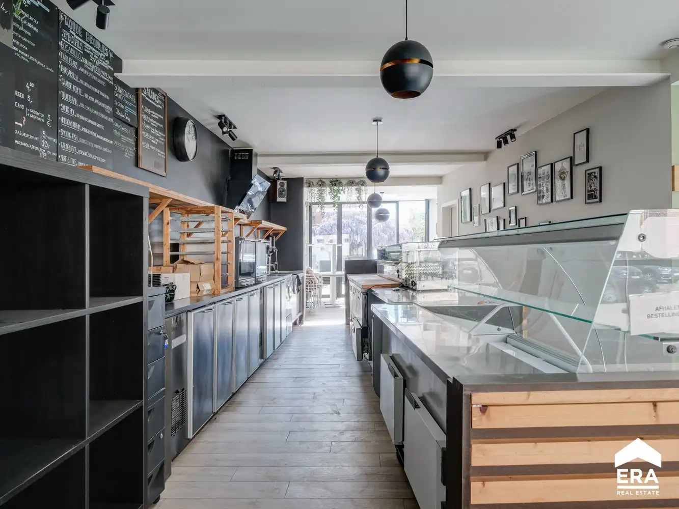 Woonhuis met handelsgedeelte foto 7