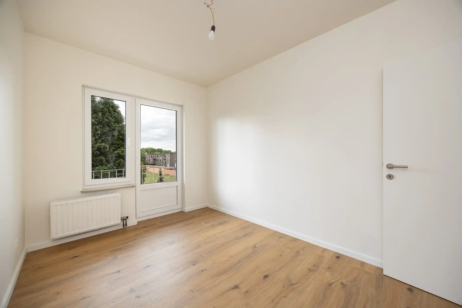 Lichtrijk gerenoveerd 3slpk-kamerappartement in Buizegemwijk foto 10