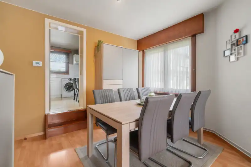 --- OPPORTUNITEIT --- building bestaande uit 3 appartementen (5% netto huurrendement)! foto 24