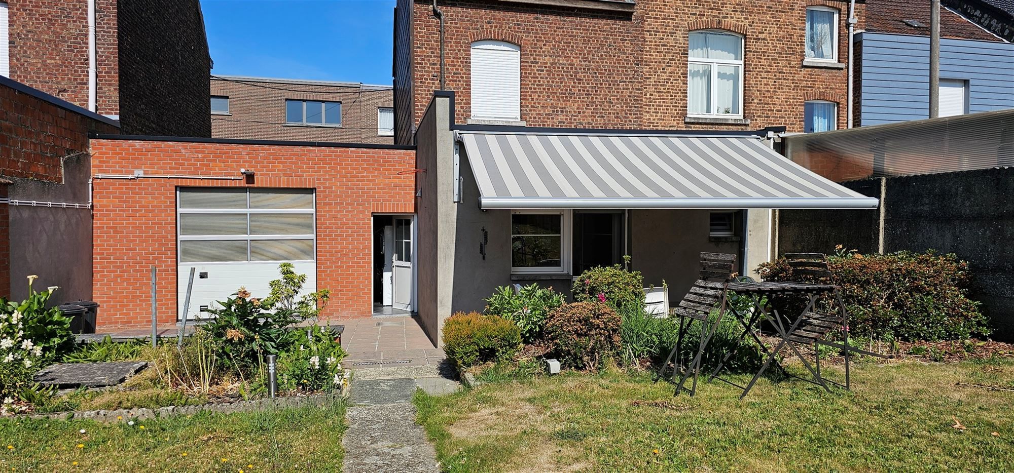 VERZORGDE WONING MET GROTE GARAGE & BOUWGROND foto 19