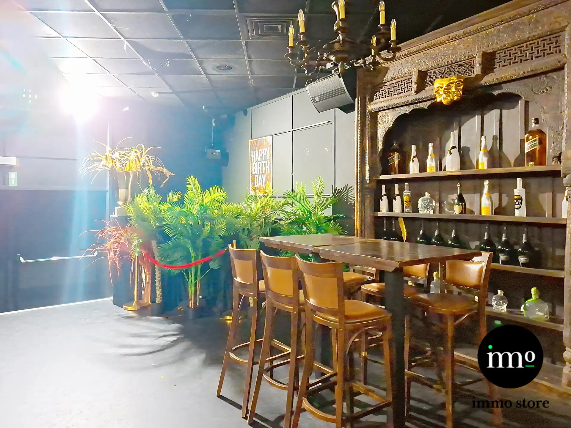 Nightclub met 4 bars en veel meer! foto 18