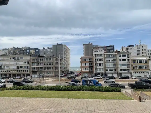 Volledig gerenoveerde studio met zicht op zee! foto 5