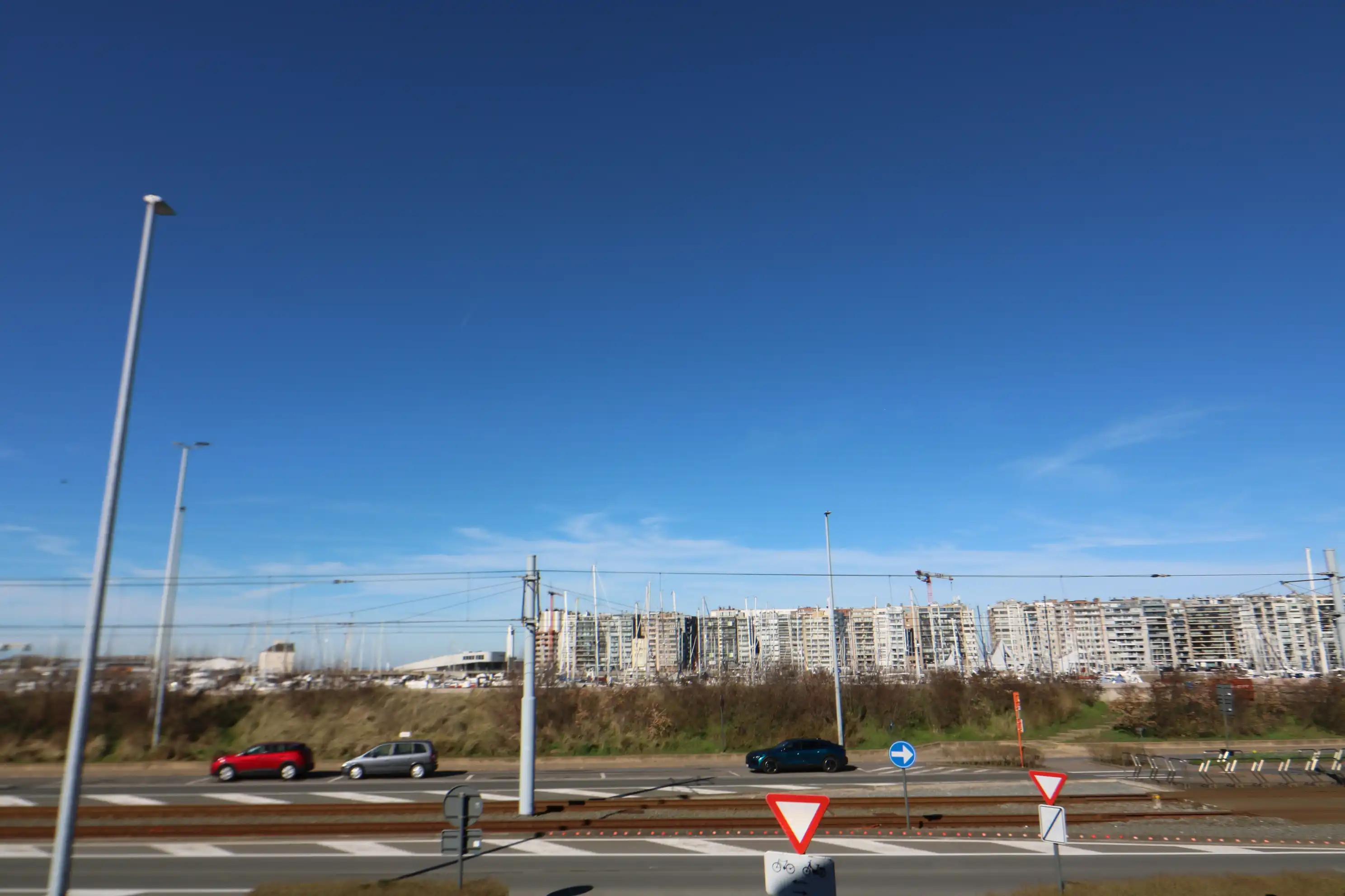 Instapklaar appartement met 2 slaapkamers en zicht op de jachthaven.  foto 10