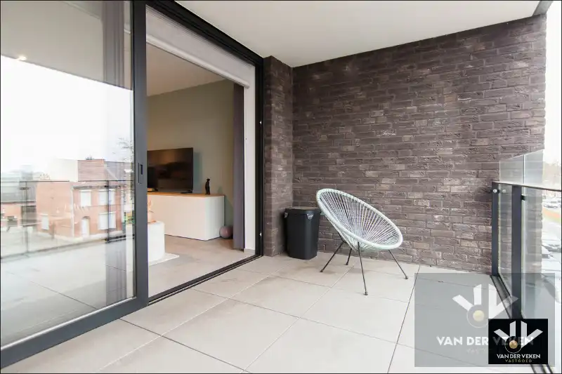 Energiezuinig, ruim en lichtrijk appartement met 2 slaapkamers en 2 terrassen op een goed bereikbare locatie foto 5