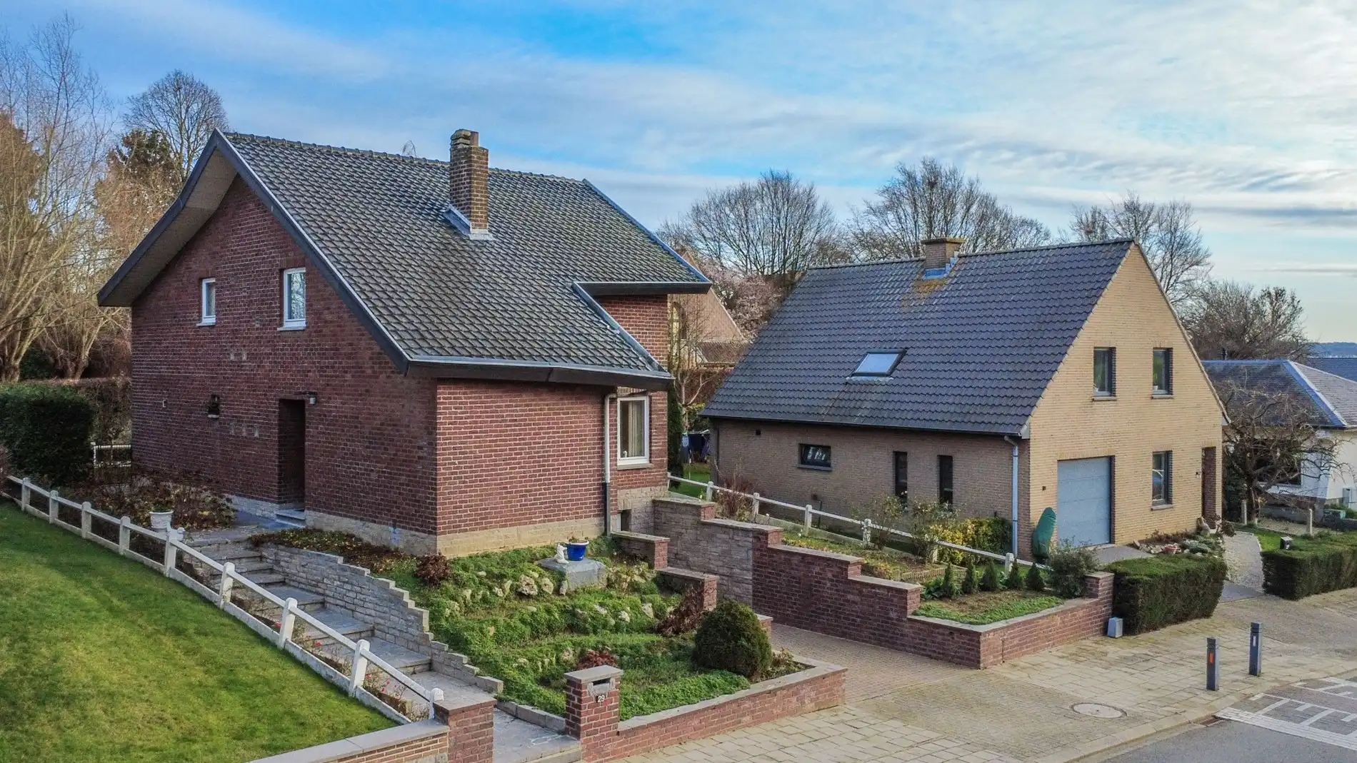 !!! OPTIE !!! Een degelijke, vrijstaande woning te Lembeek! foto 3