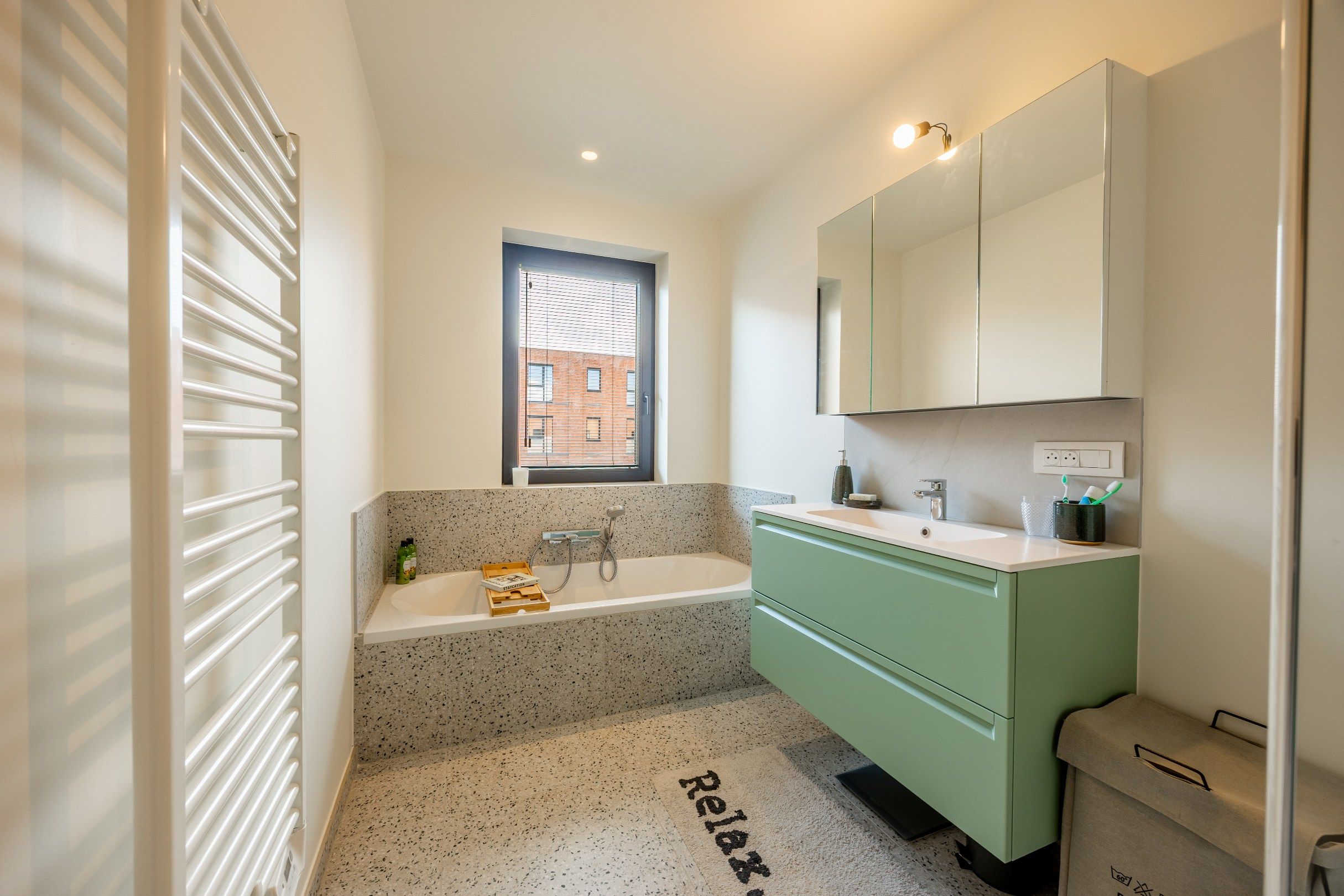 RUIME, KLASSEVOLLE EN ENERGIEZUINIGE WONING  foto 11