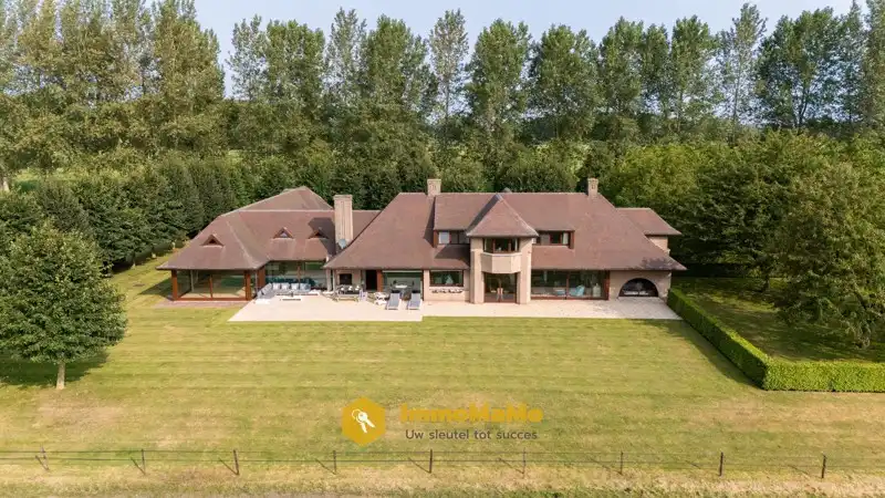 UNIEKE VILLA MET WEILAND EN PAARDENSTALLEN OP EEN TOPLOCATIE TE KOOP IN MENDONK (GENT) foto 49