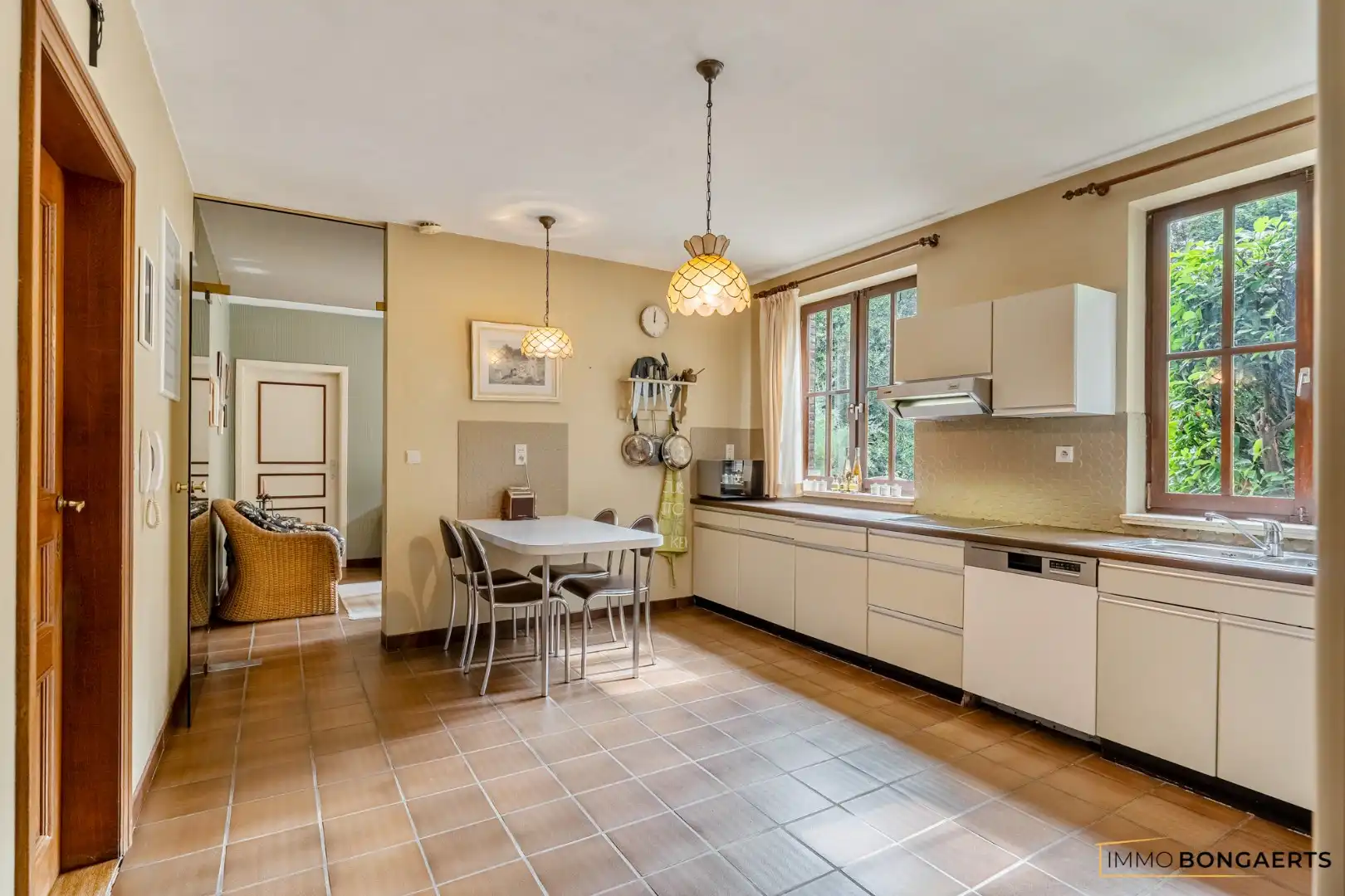 Prachtige villa met praktijkruimte en royale tuin in Houthalen-Oost foto 12