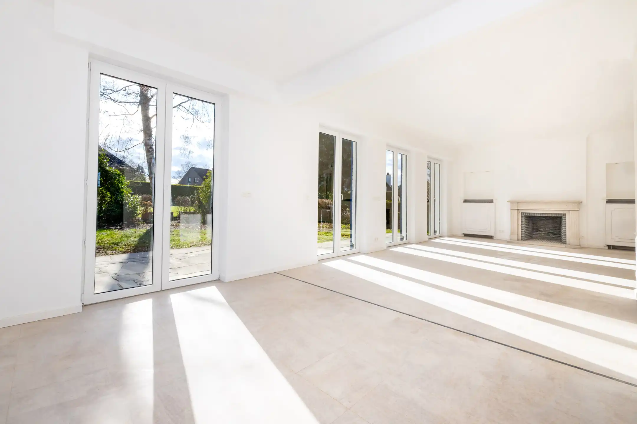 PRACHTIGE GERENOVEERDE VILLA IN WATERLOO foto 3