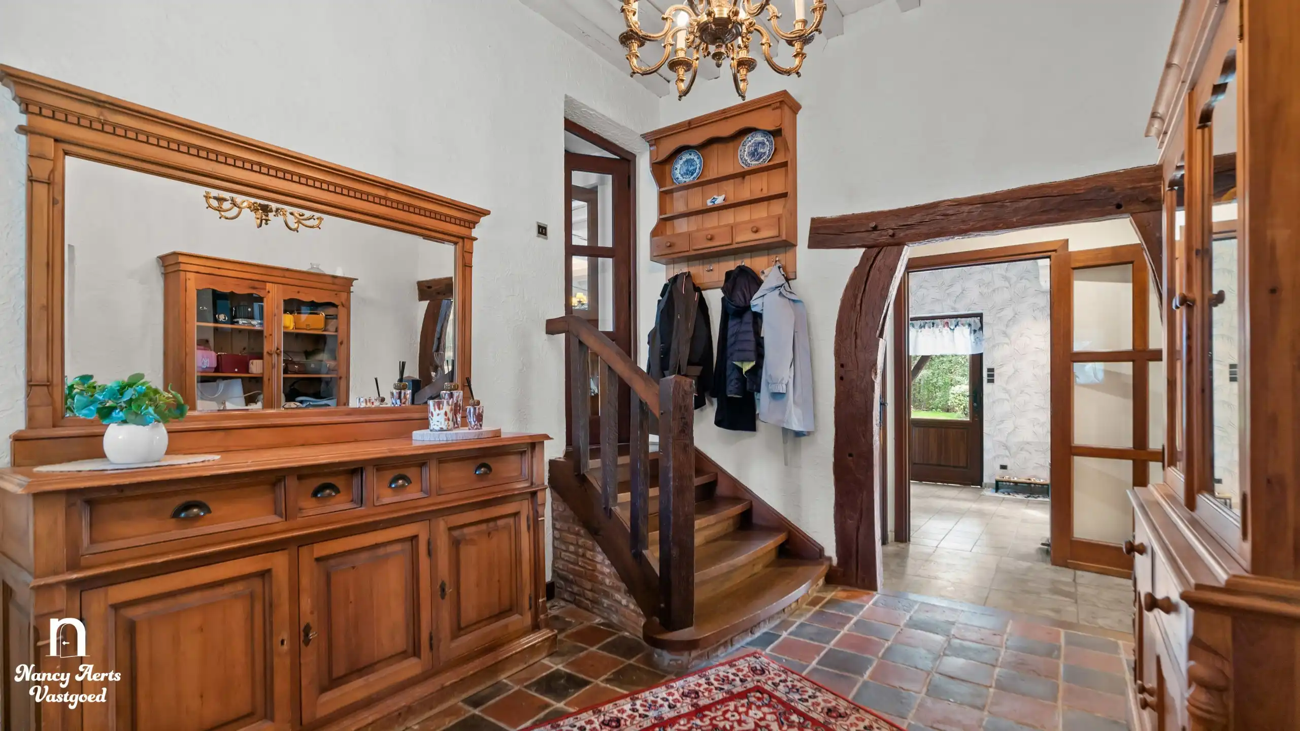 Exclusief landgoed op 1,28 ha met villa en paardenstallen foto 12