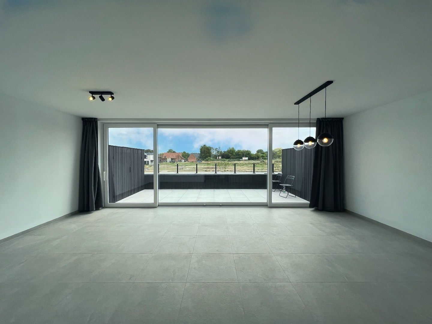 NIEUWBOUW APPARTEMENT MET 2 SLAAPKAMERS, TERRAS EN CARPORT IN IEPER foto 7
