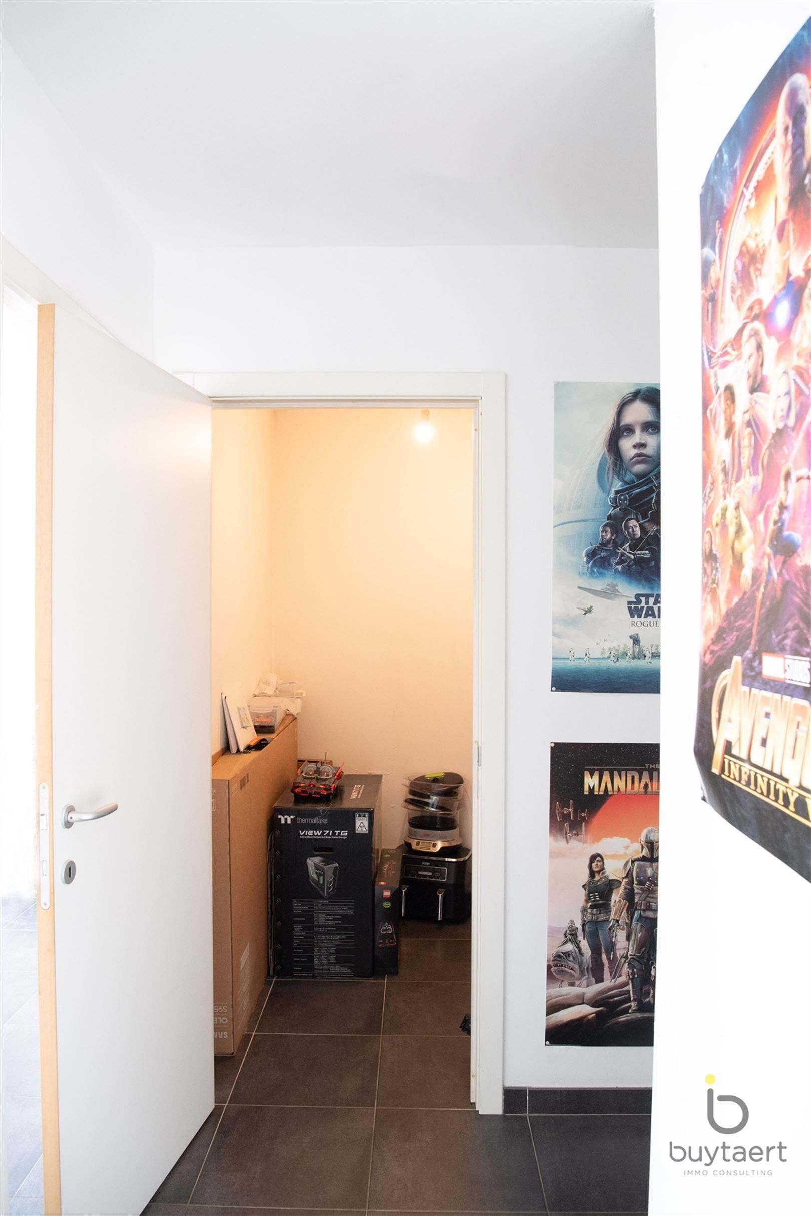 Lichtrijk hoekappartement met prachtig vergezicht over de stad + P foto 11