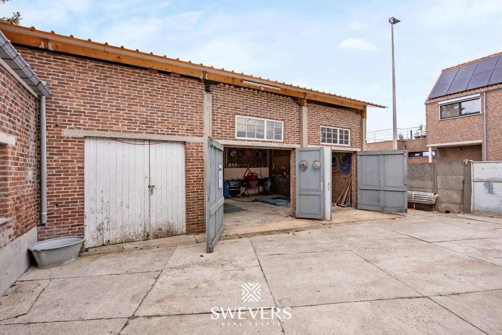 Vrijstaande woning met ruime garage en tuin op centrale ligging in Zepperen  foto 24