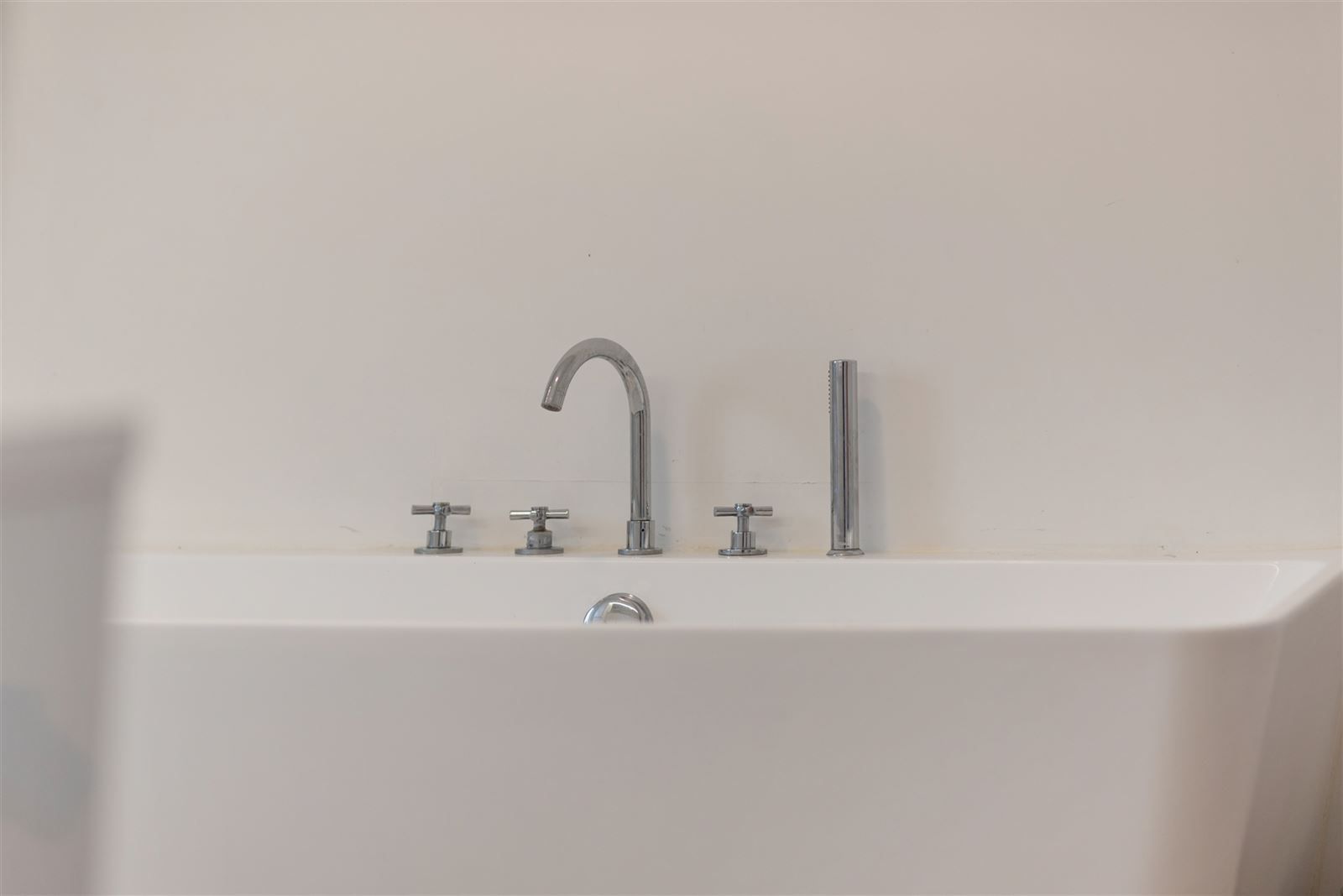 Charmante instapklare woning nabij het centrum van Zottegem! foto 16