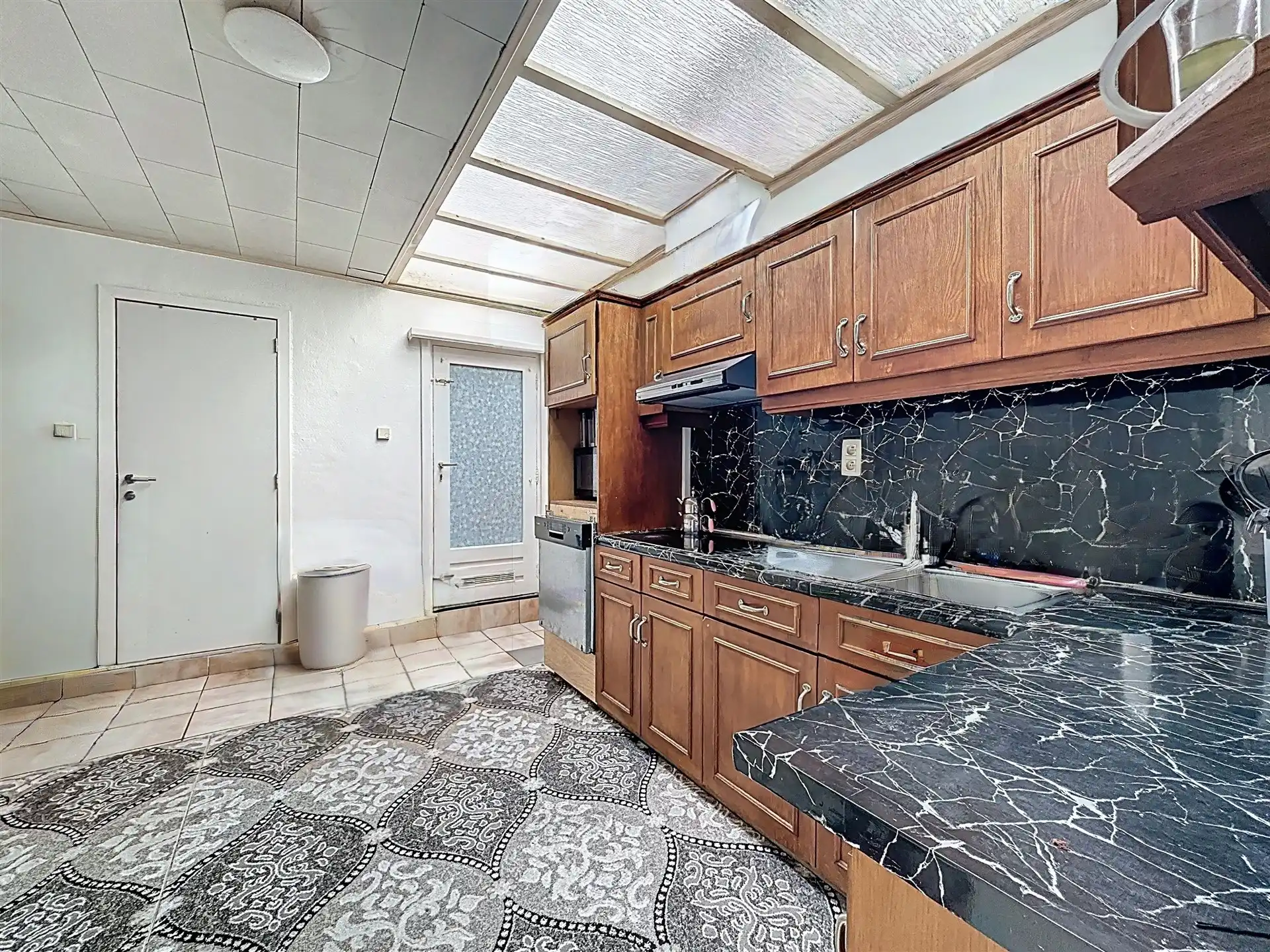 Woning met 4 slaapkamers in Sint-Niklaas. foto 5