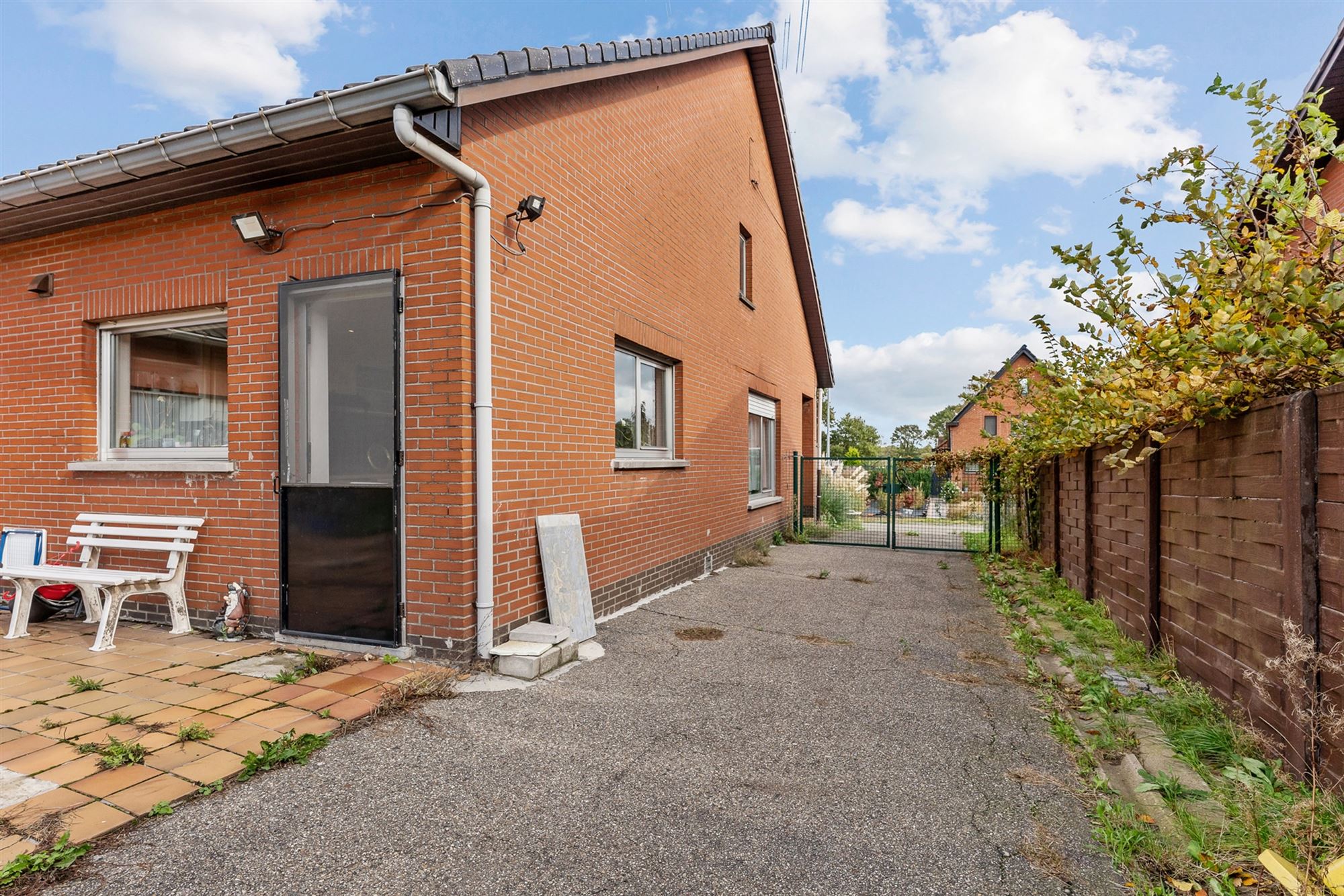 RUIME WONING OP EEN PERCEEL VAN 930M2! foto 22