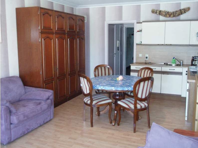 Zonnige studio nabij zeedijk foto 10