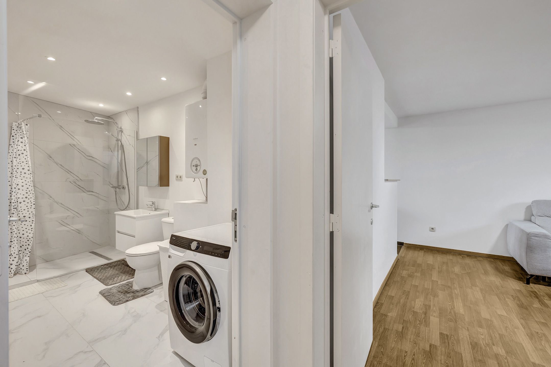 Instapklaar appartement nabij centrum Aalst foto 5