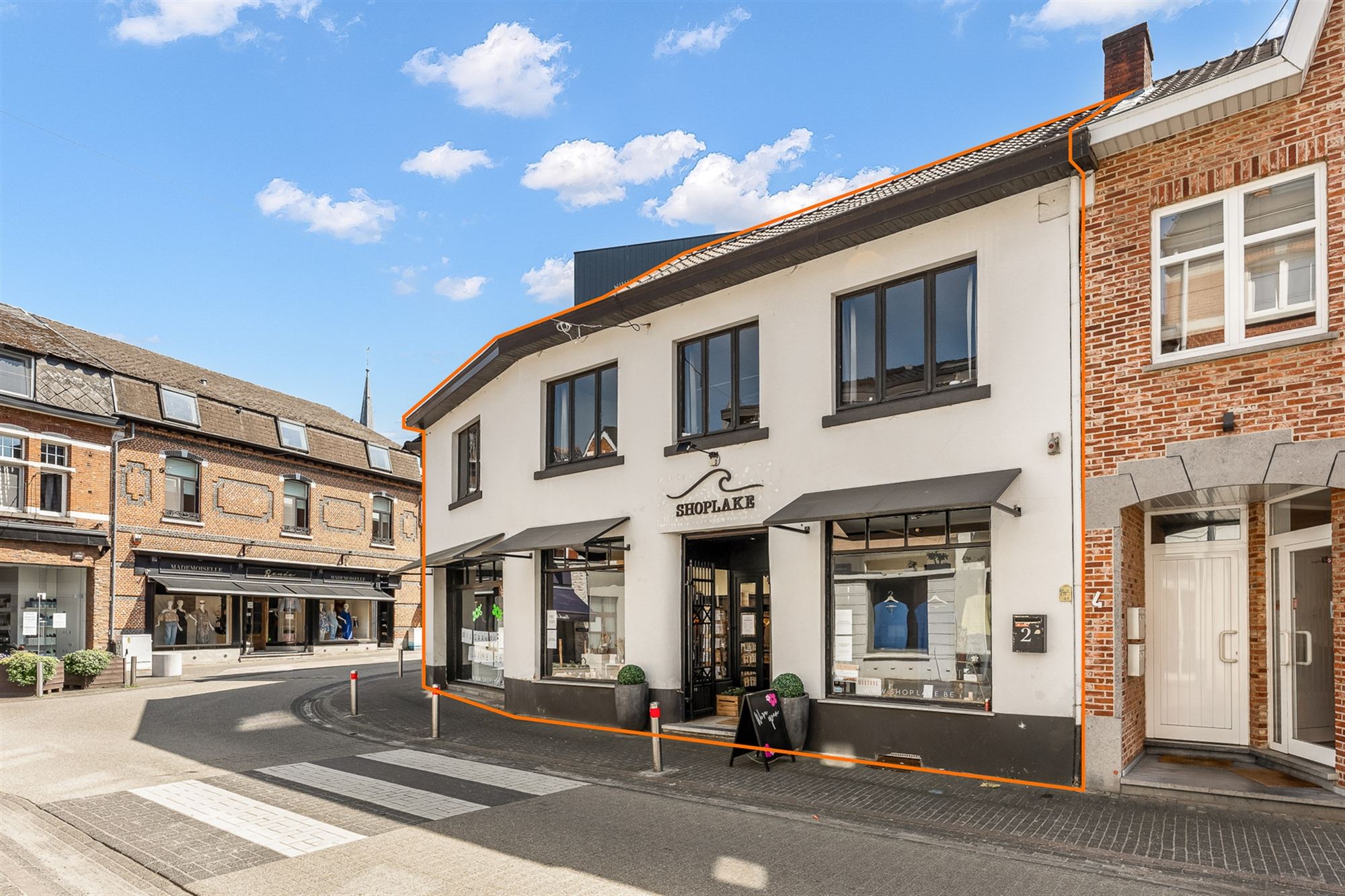 PRACHTIG HANDELSPAND OP COMMERCIËLE LIGGING IN HET CENTRUM VAN BERINGEN  foto 20