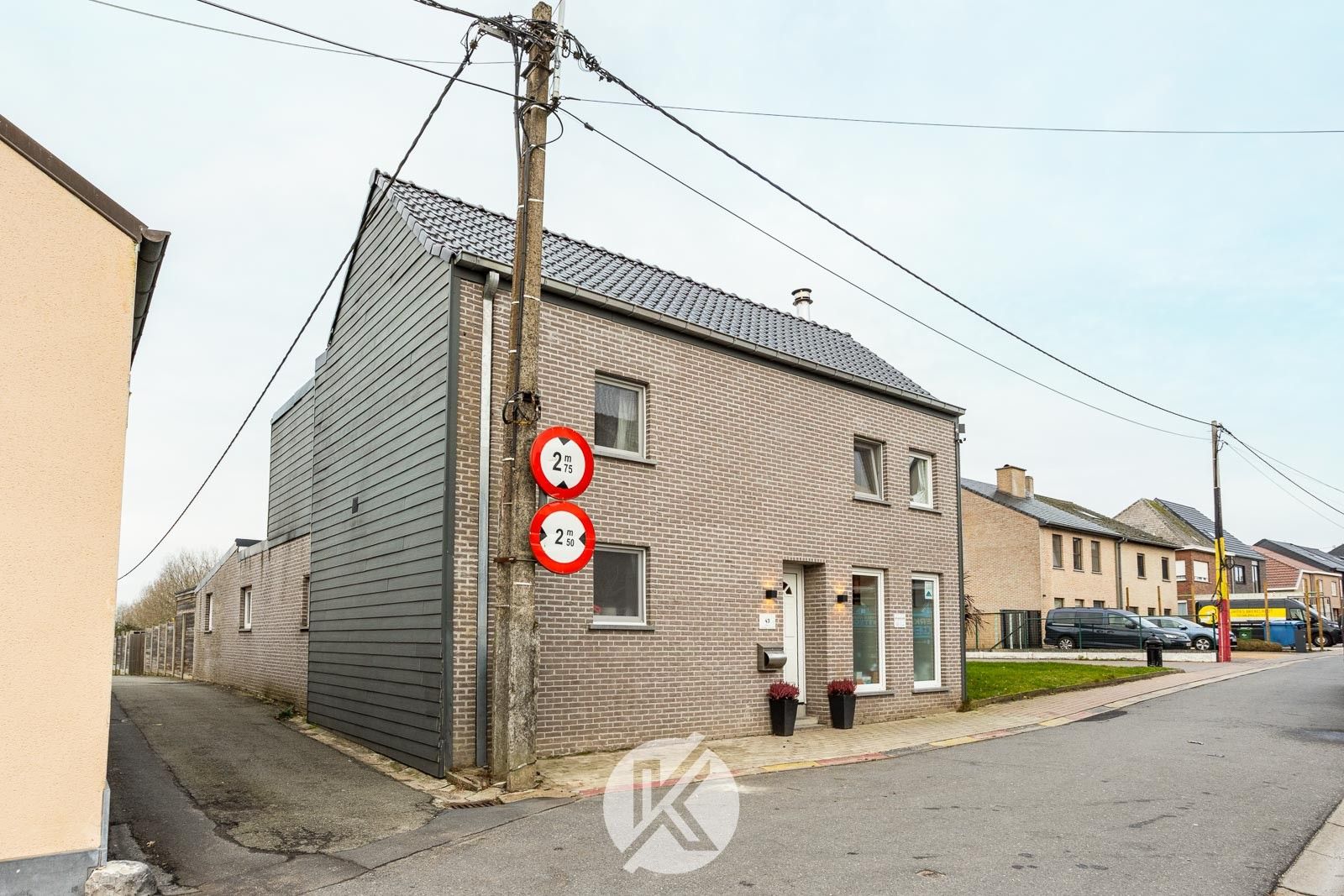 Instapklare gezinswoning met 5 slaapkamers foto 27