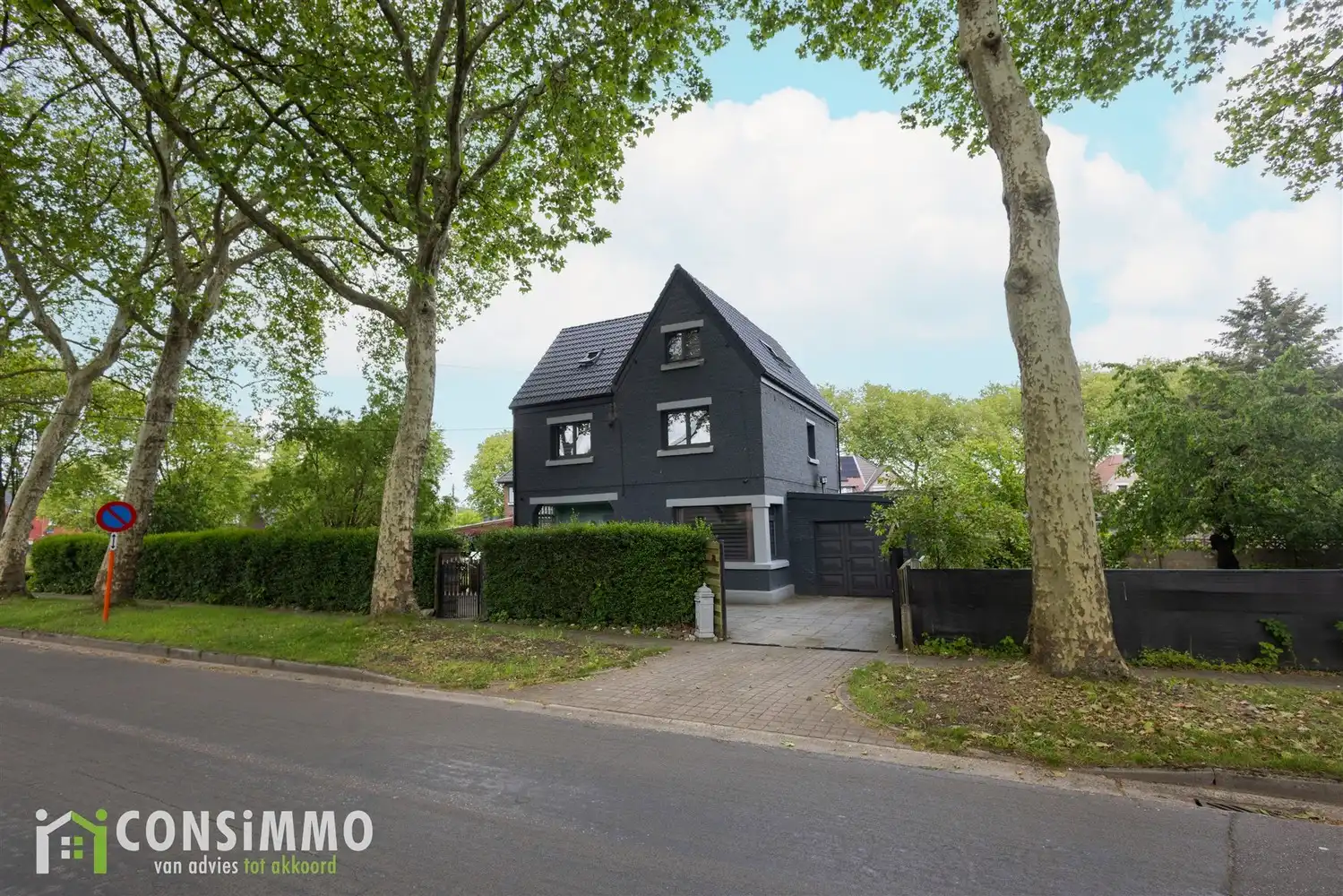 Vrijstaande karaktervolle mijnwoning in de tuinwijk van Waterschei foto 5