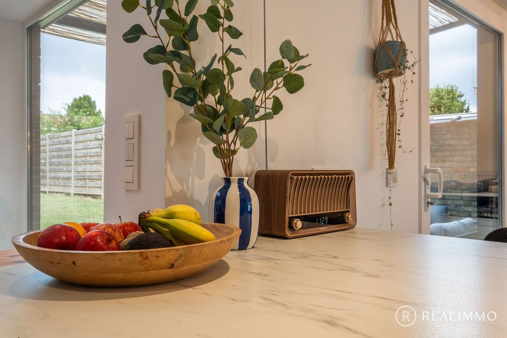 Gerenoveerde woning in rustige straat! foto 11