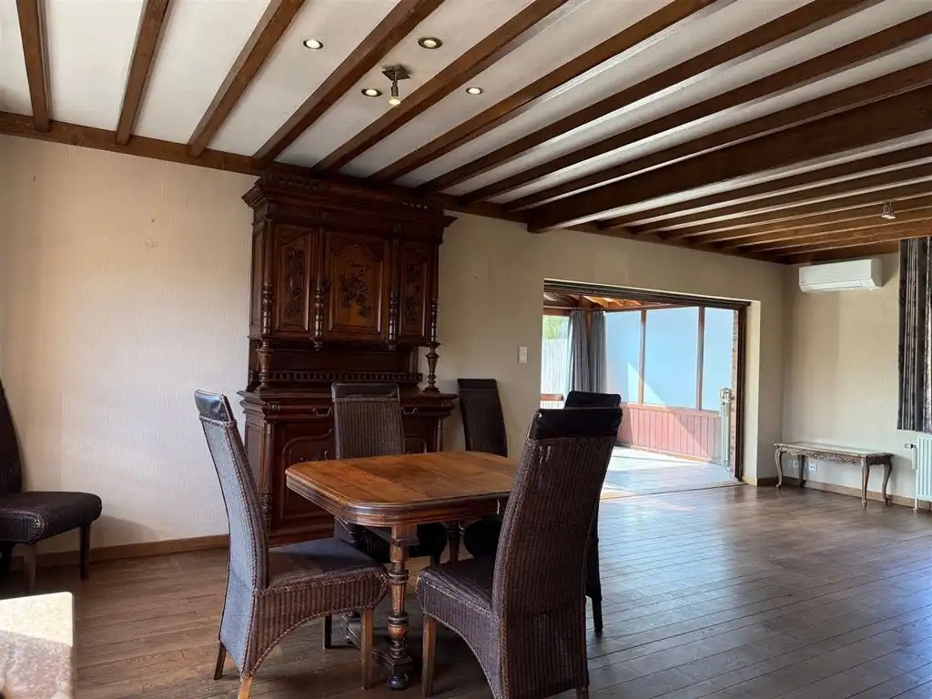 Gelijkvloerse vrijstaande woning foto 8