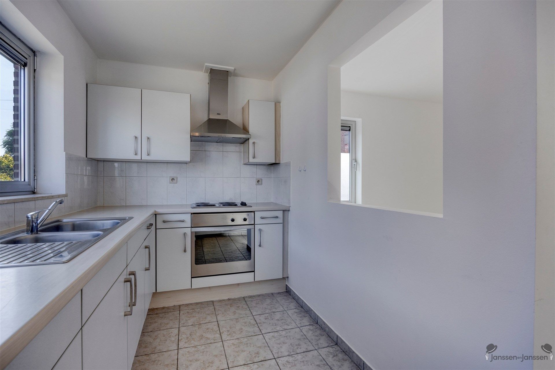 TE HUUR - Rustig gelegen gelijkvloers appartement met tuin te Leopoldsburg foto 9