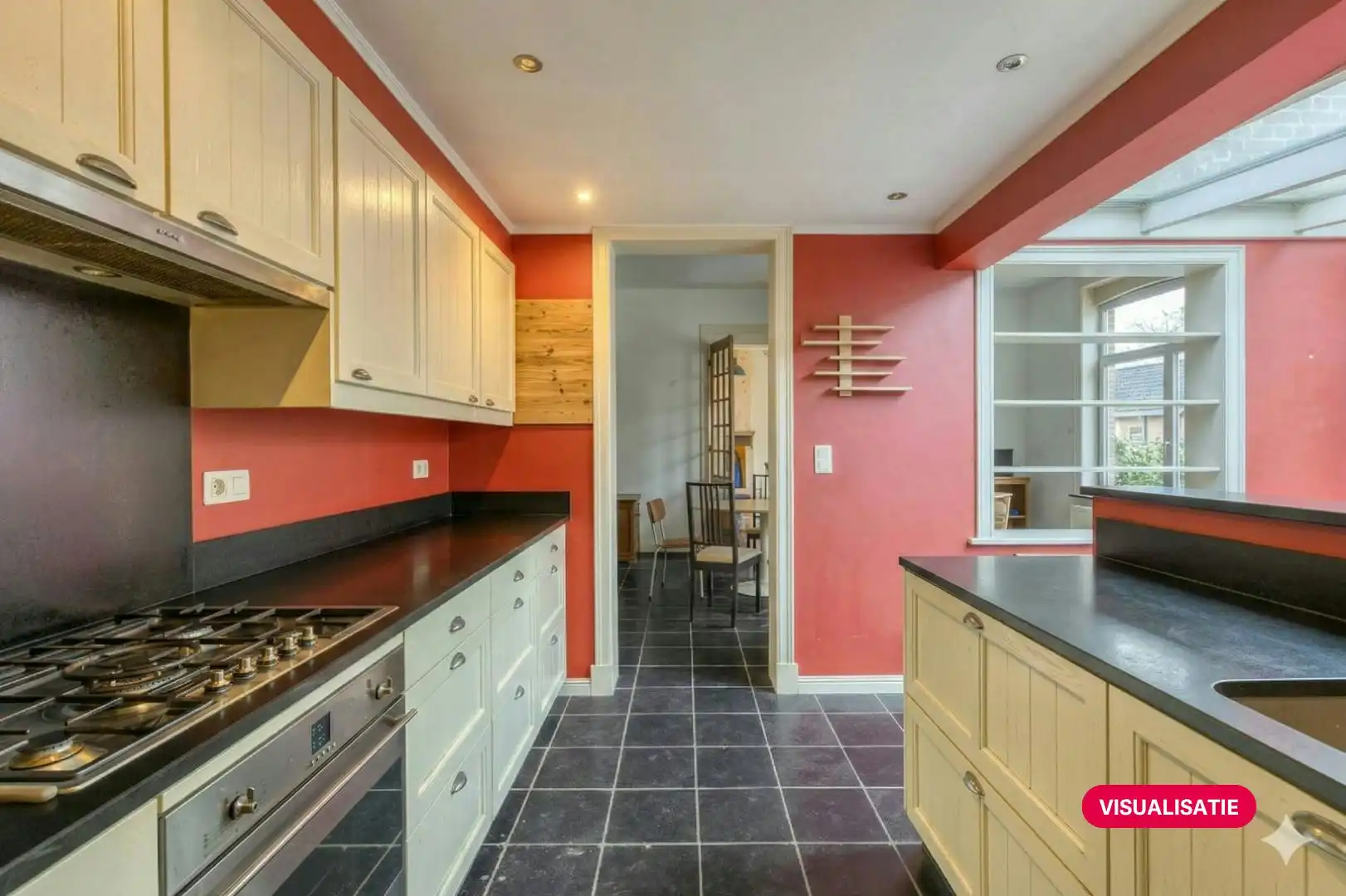 Gezellig huis met met 3 slaapkamers, leuke stadskoer en garage foto 10