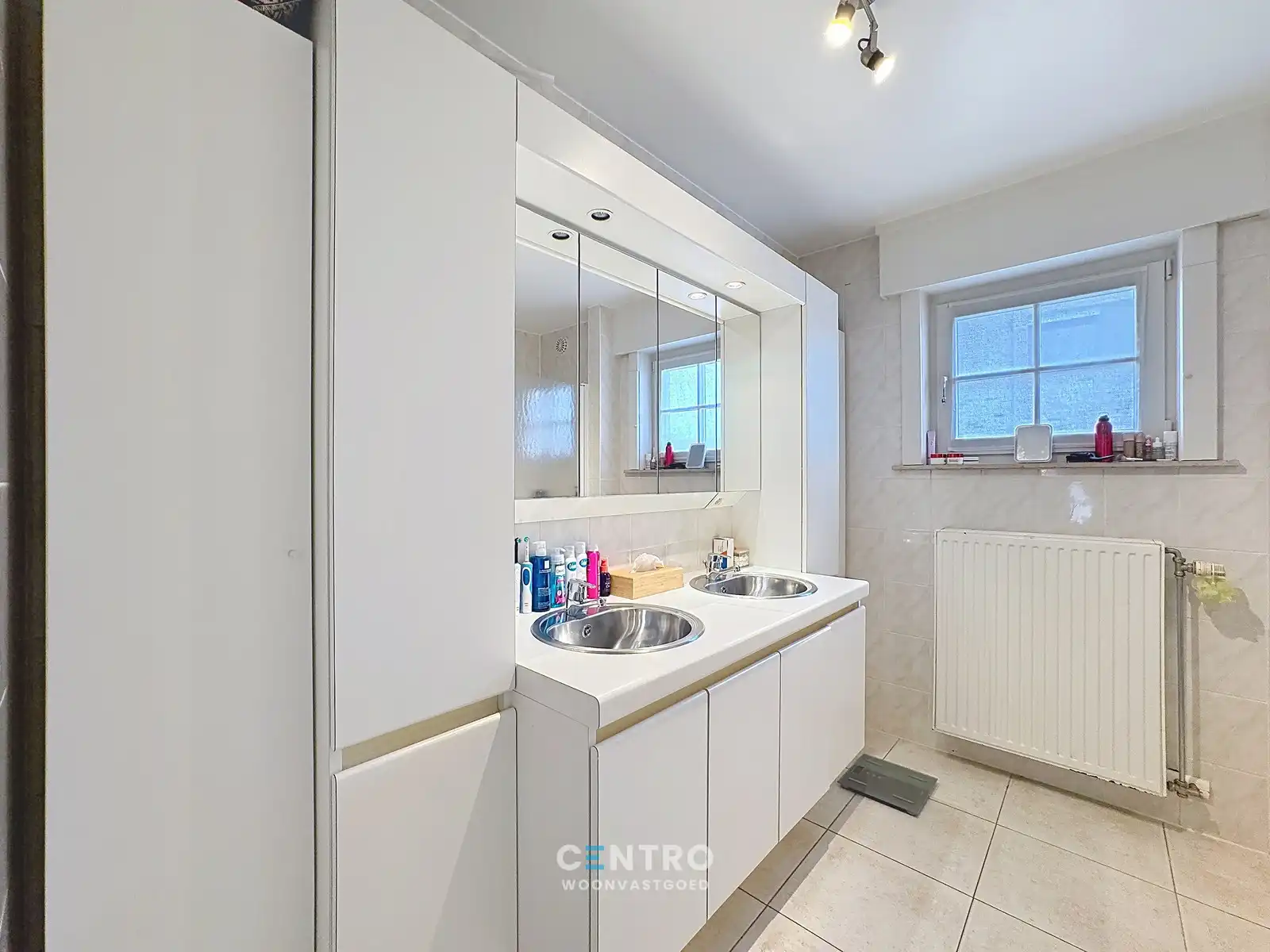 Goed onderhouden woning met 3 slpks én garage! foto 7